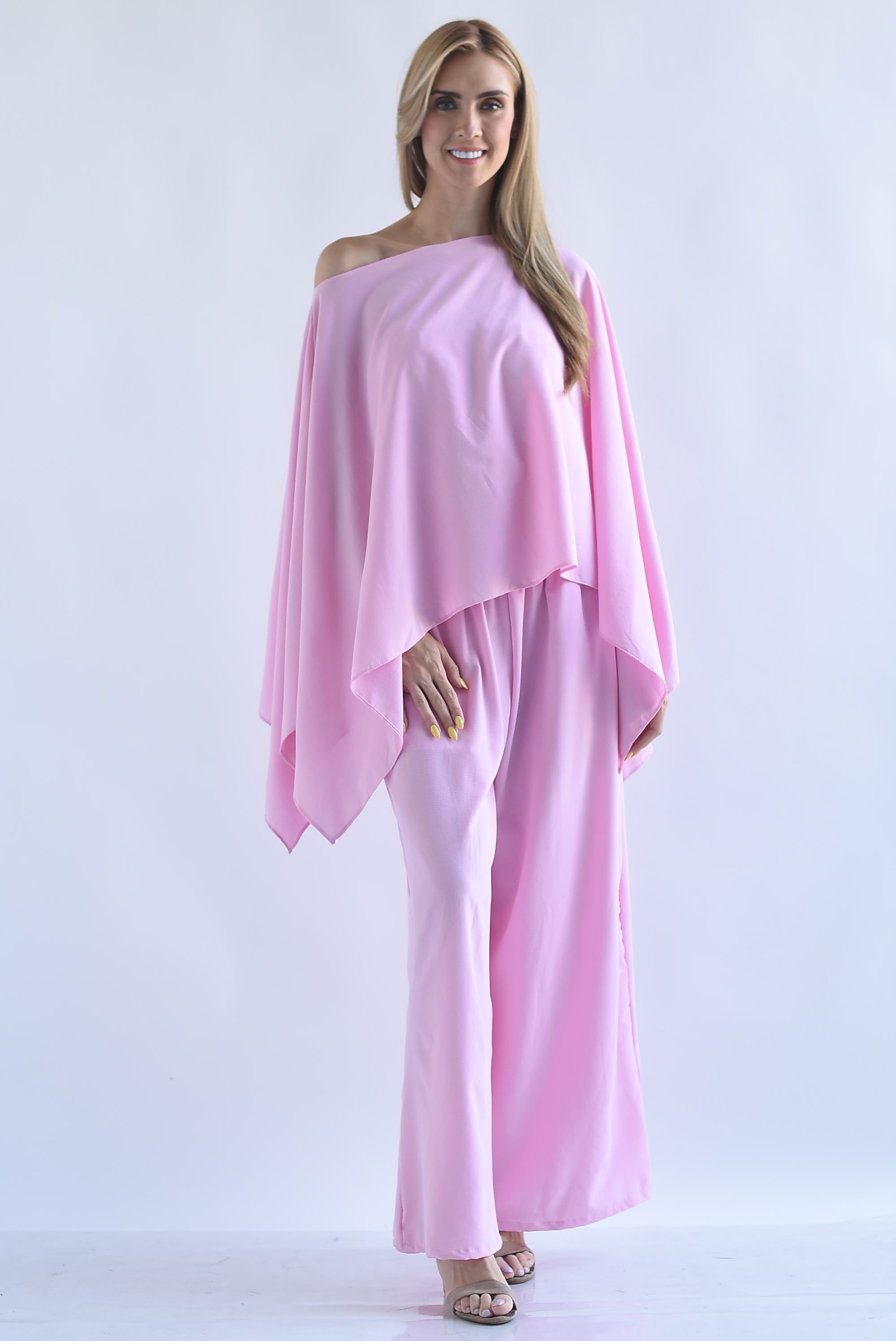 Set Pantalón, Capa poncho y Top
