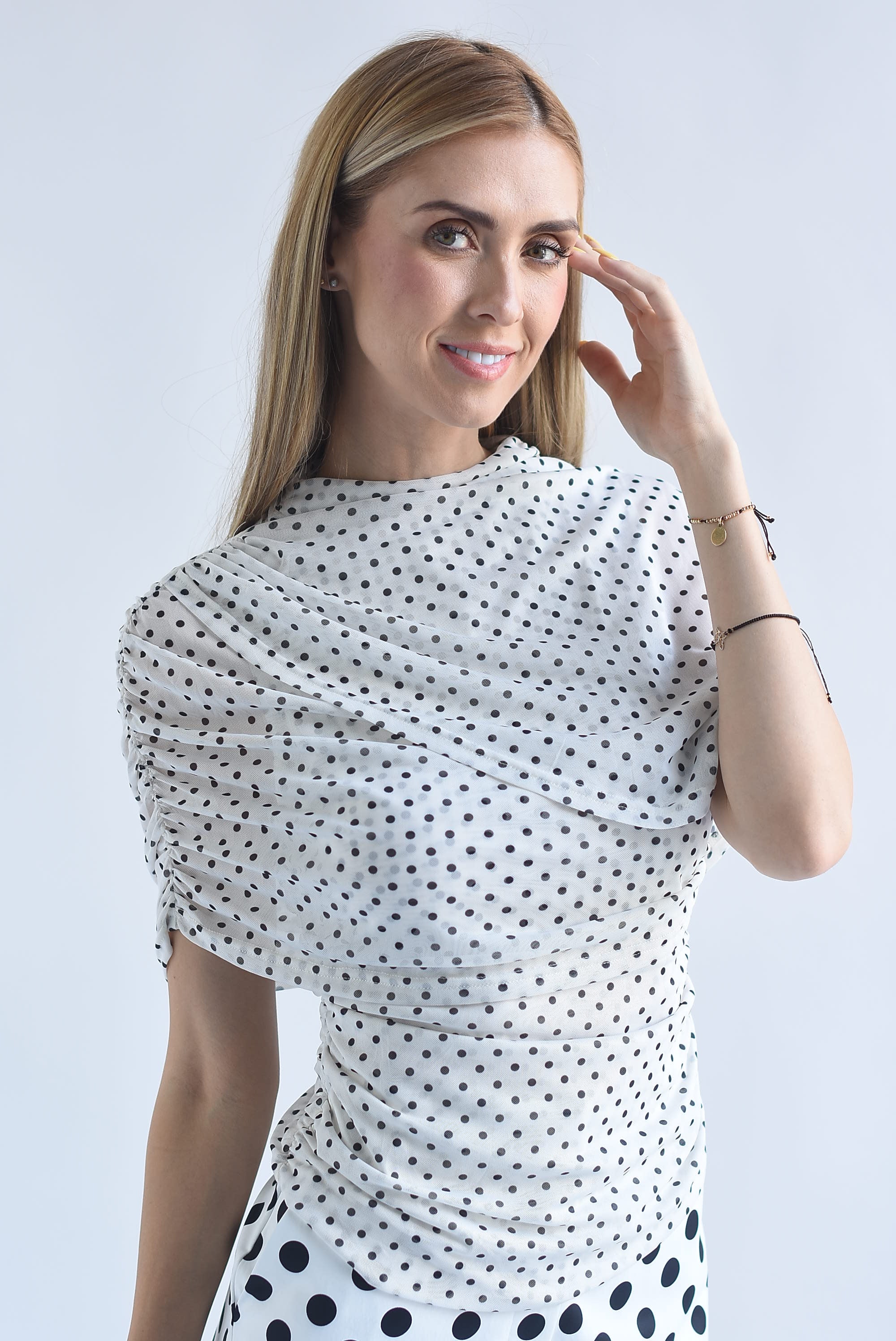 Blusa mesh capa polka dots