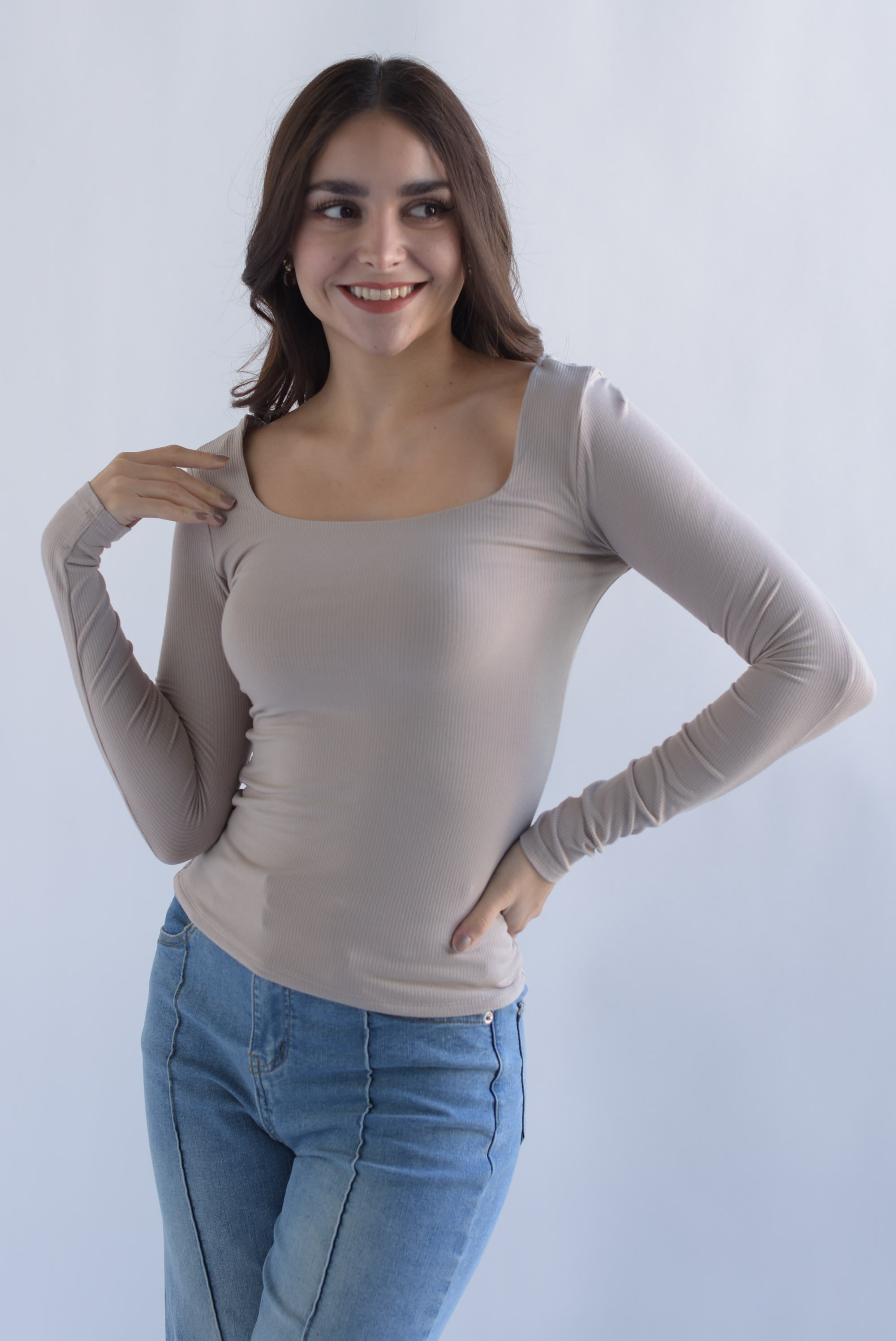 Blusa canalé cuello cuadrado Beige