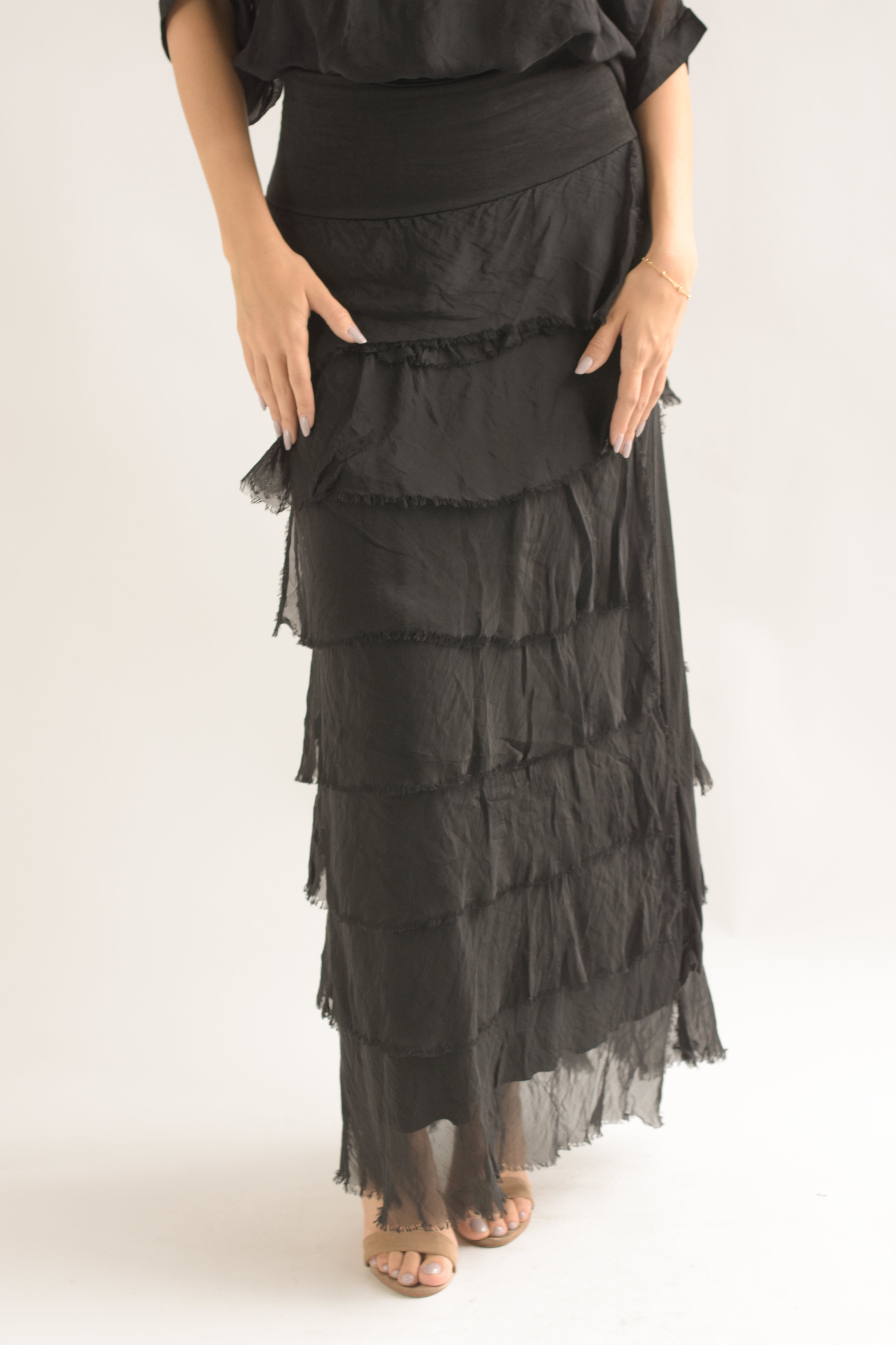 Set Falda larga olanes y Blusón Negro