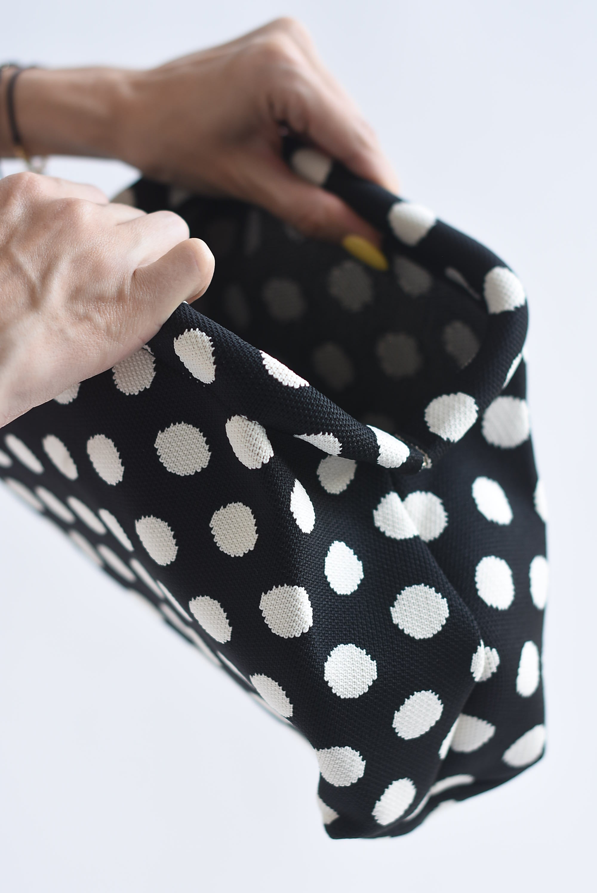 Bolso Pouch polka dots