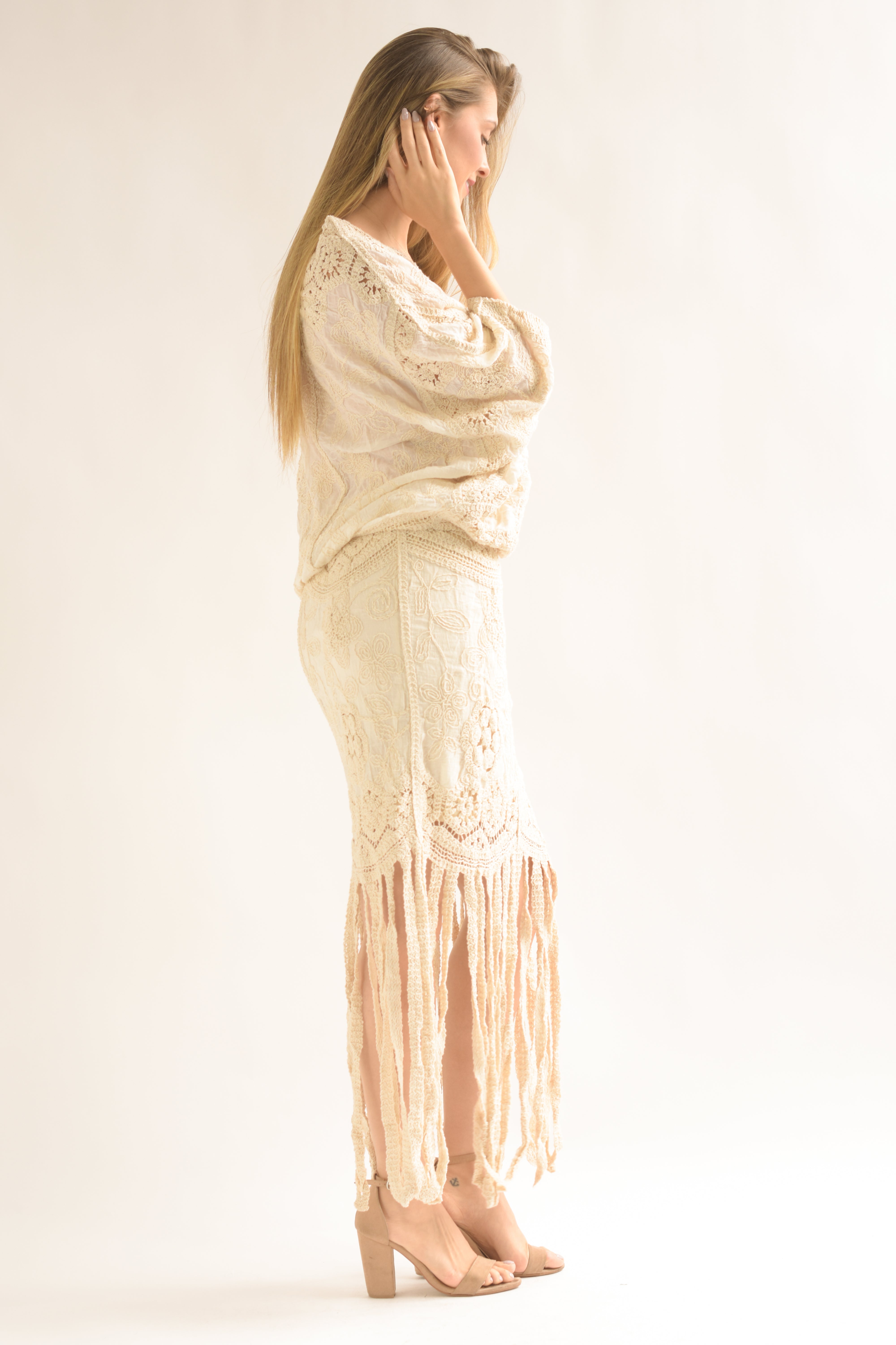 Set Falda flecos y Blusa crochet Crudo