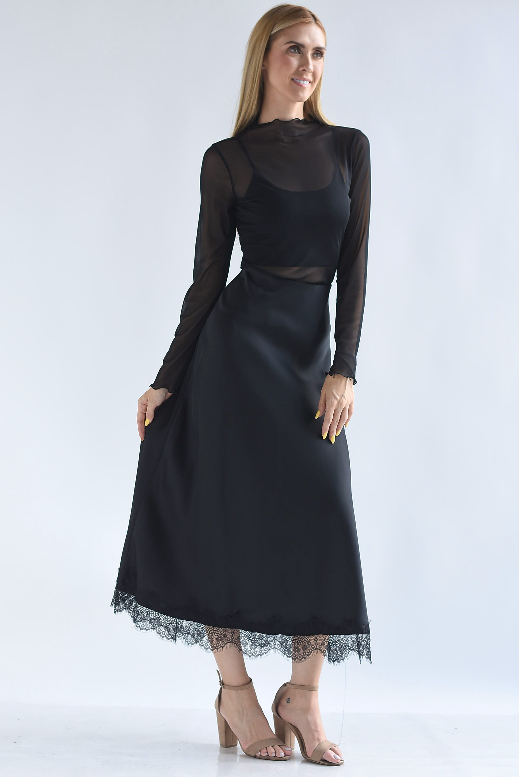 Falda midi lencera encaje