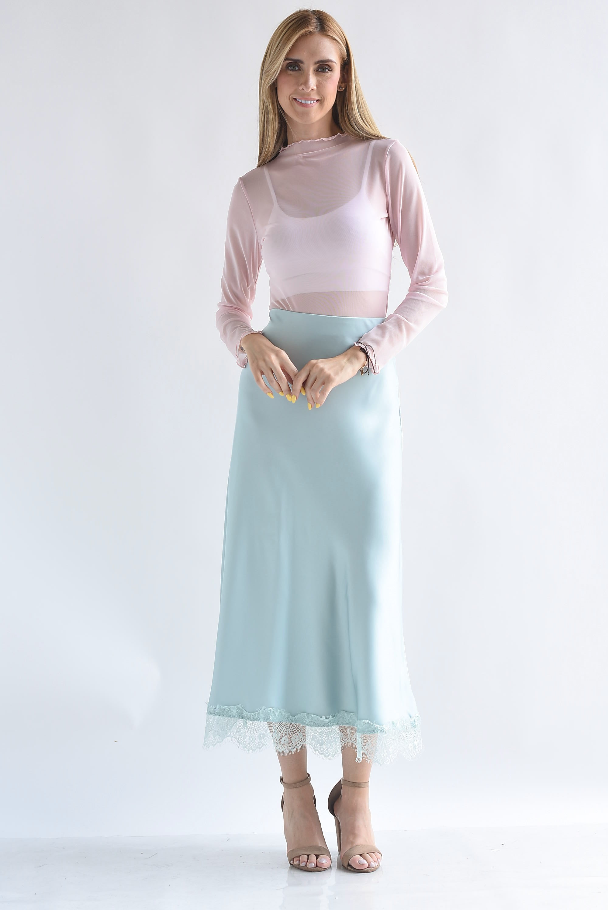 Falda midi lencera encaje
