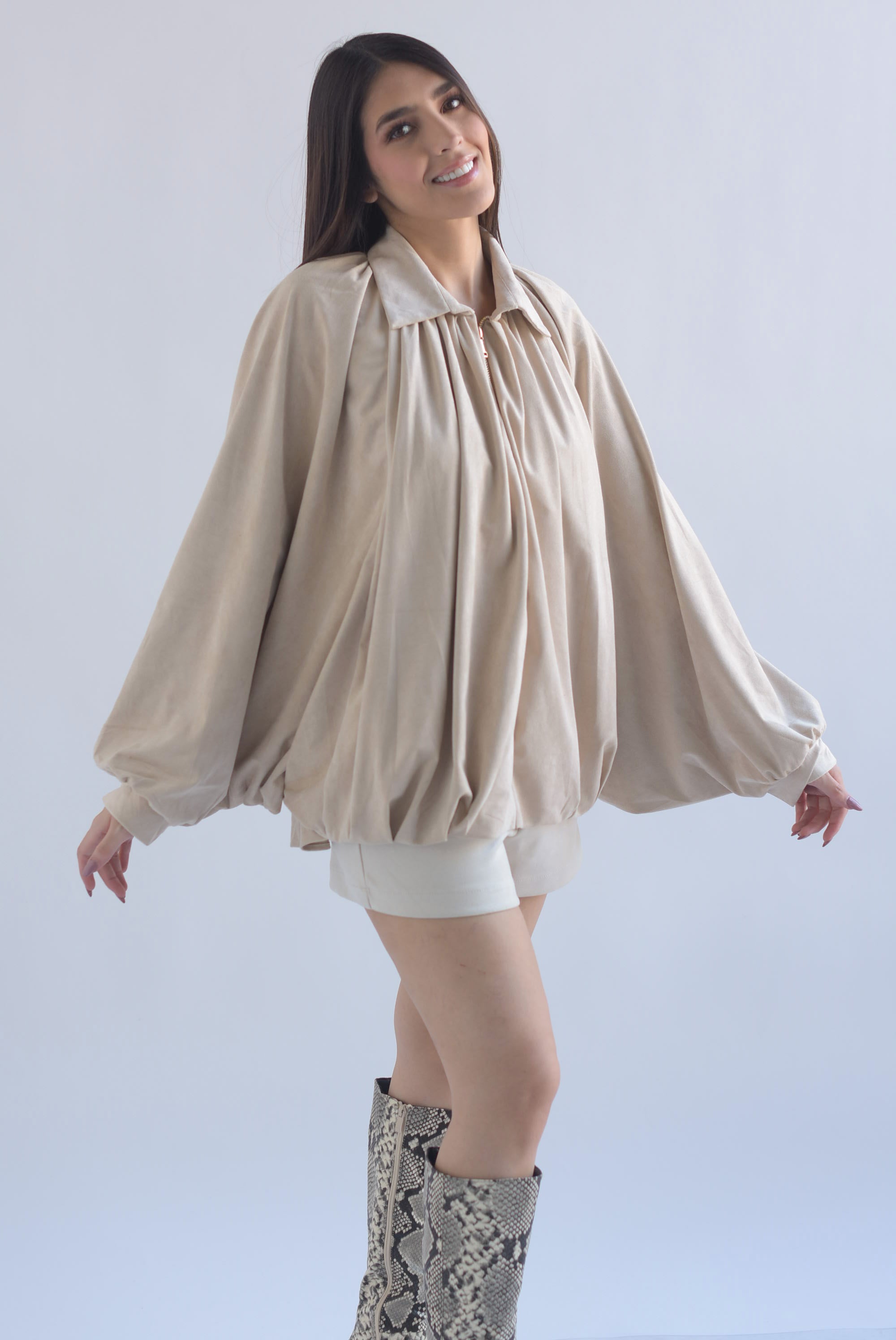 Chamarra globo suede manga vampiro