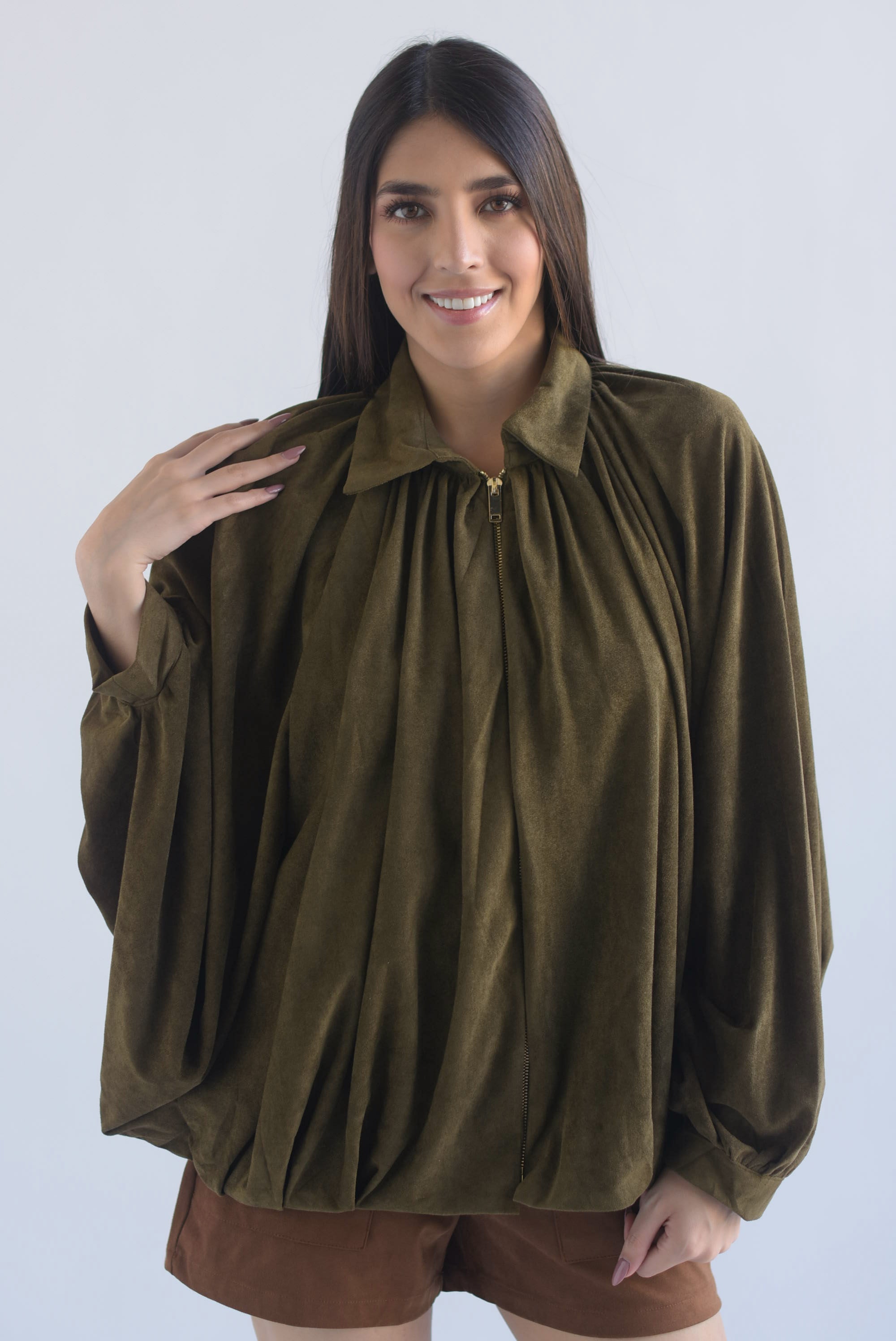 Chamarra globo suede manga vampiro