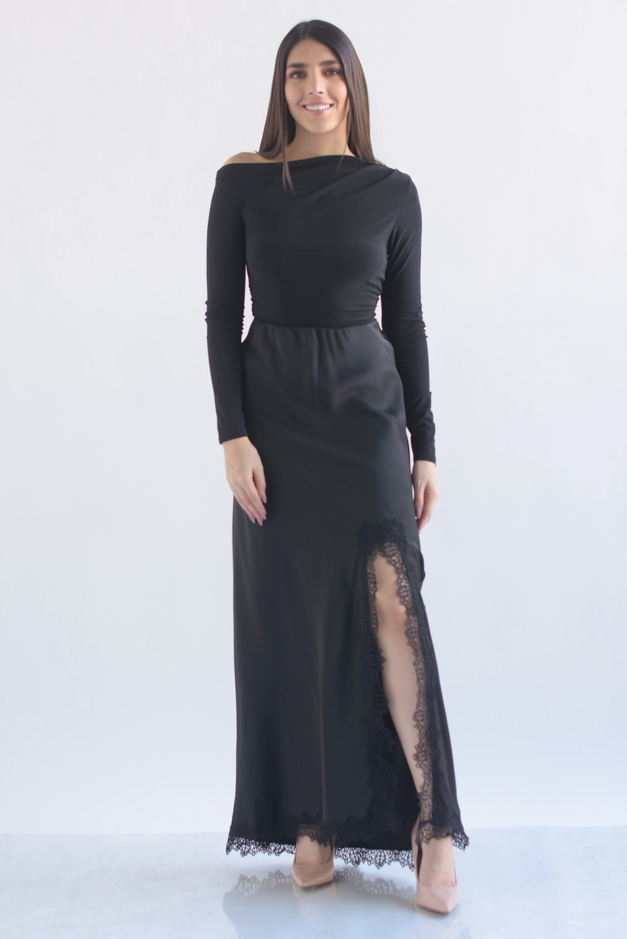 Falda lencera abertura encaje