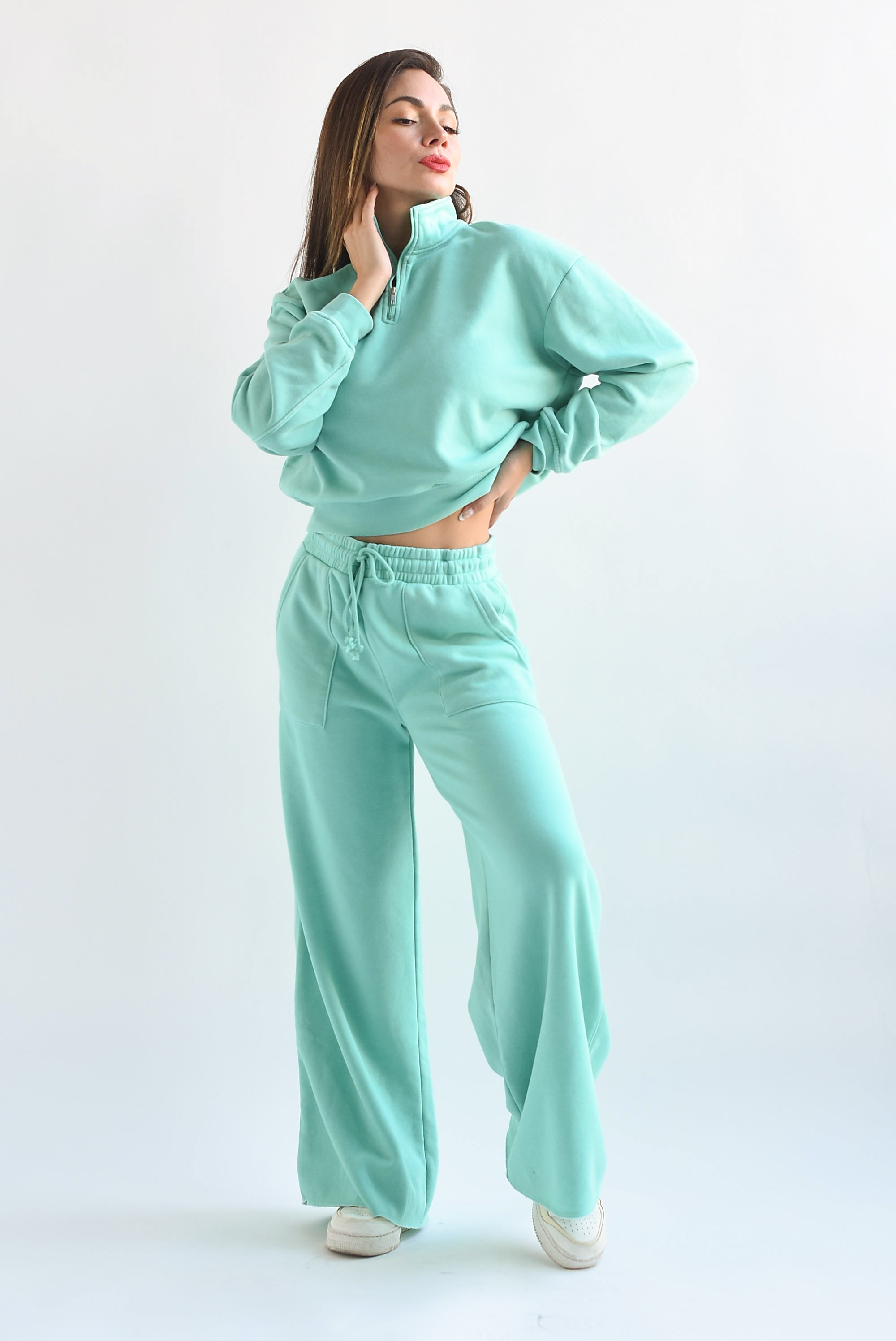 Set Pantalón wide y Sudadera cierre Aqua