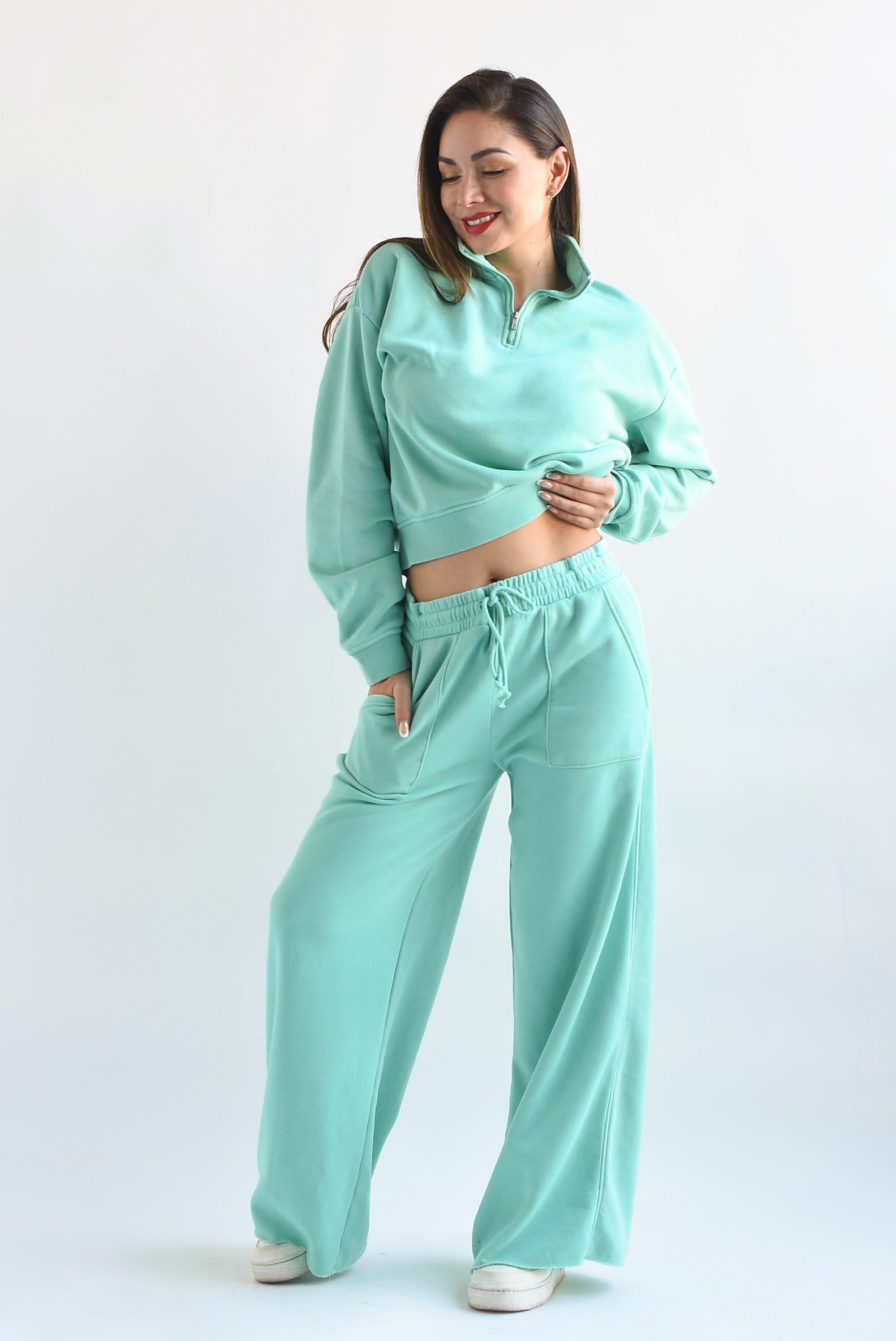 Set Pantalón wide y Sudadera cierre Aqua