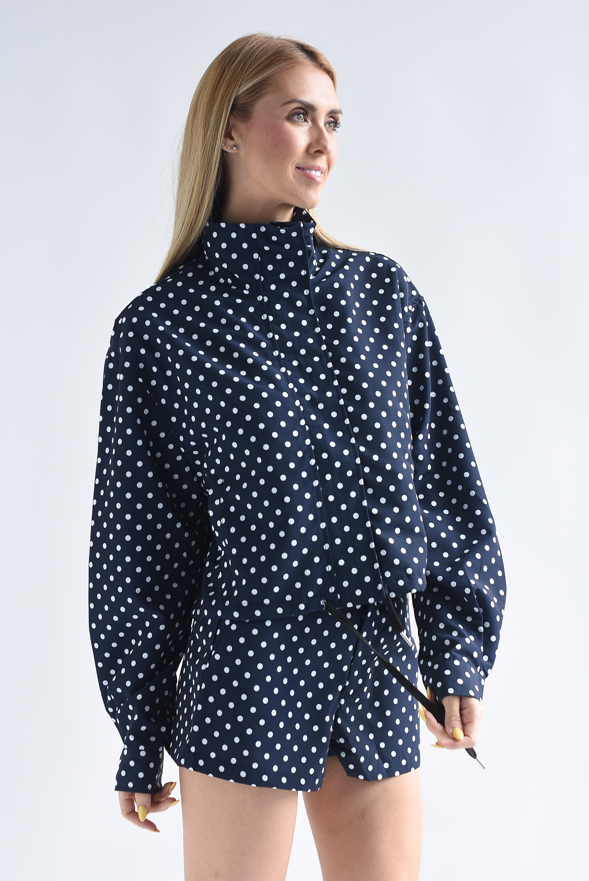 Set Short y Chamarra jareta polka dots