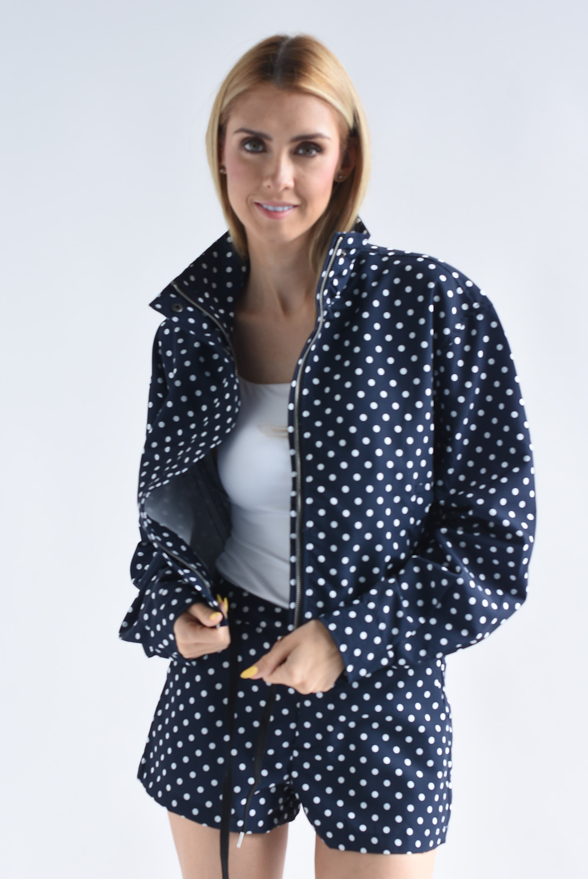 Set Short y Chamarra jareta polka dots