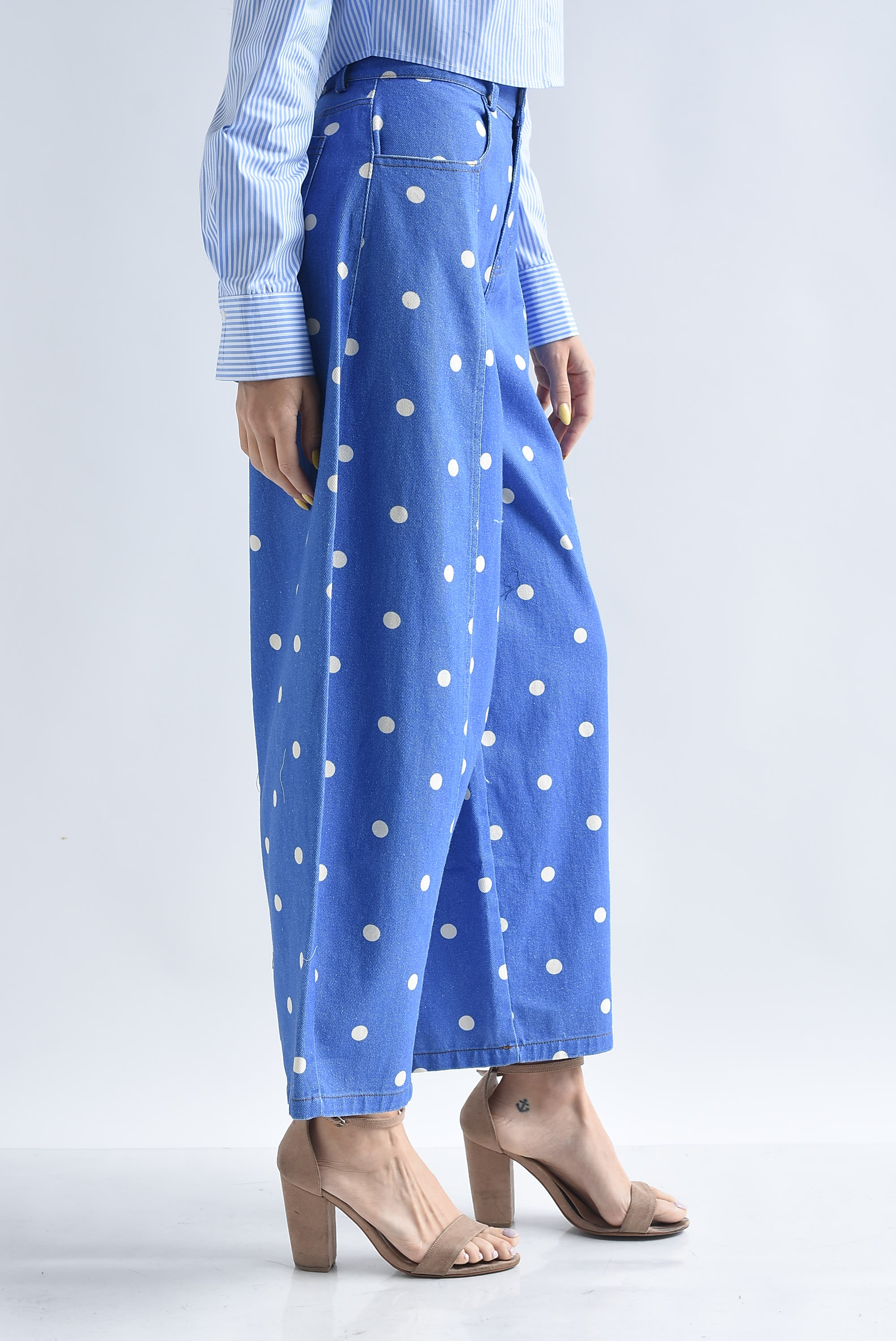 Jeans barrel polka dots Blancos
