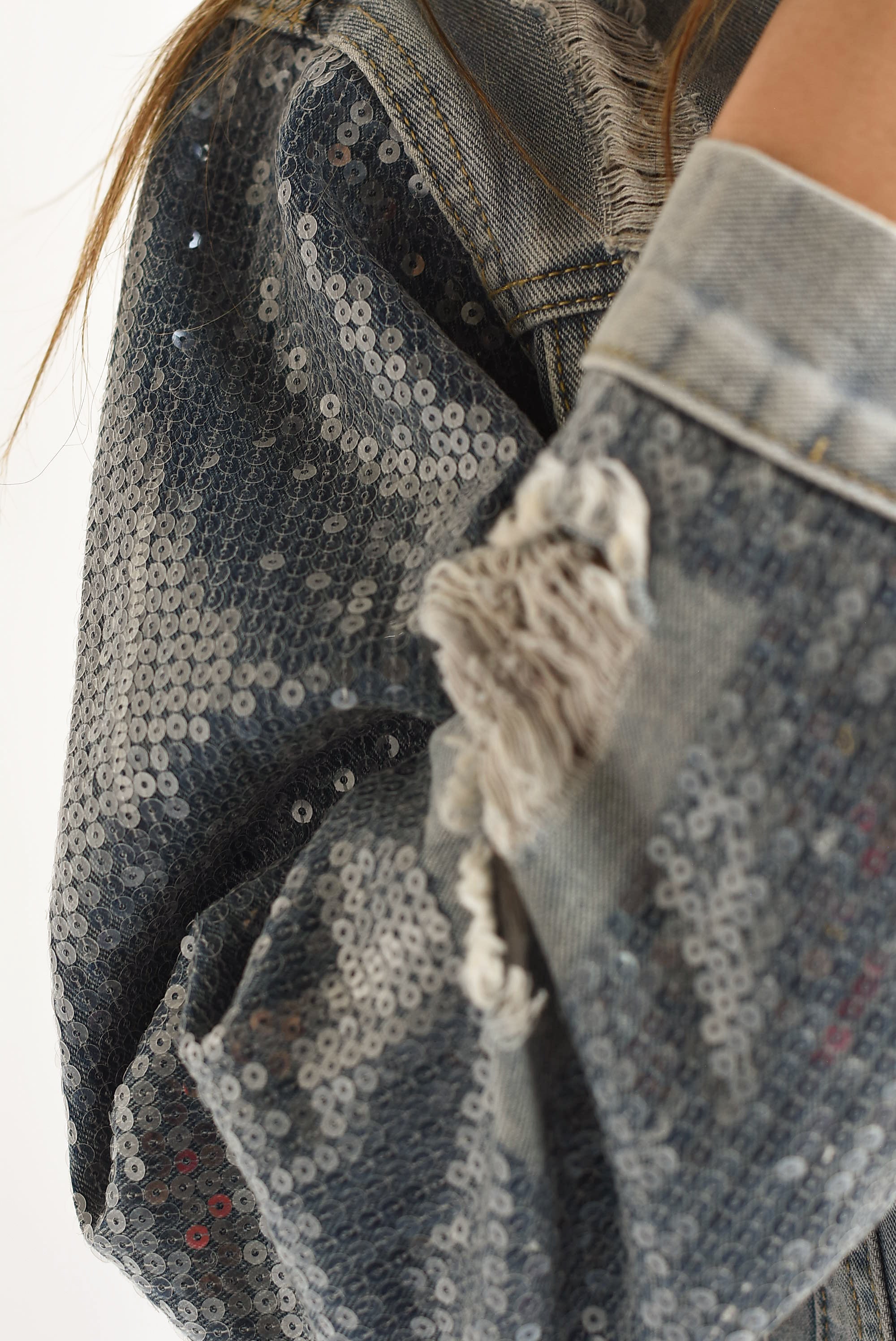 Chamarra Denim mangas lentejuela Light