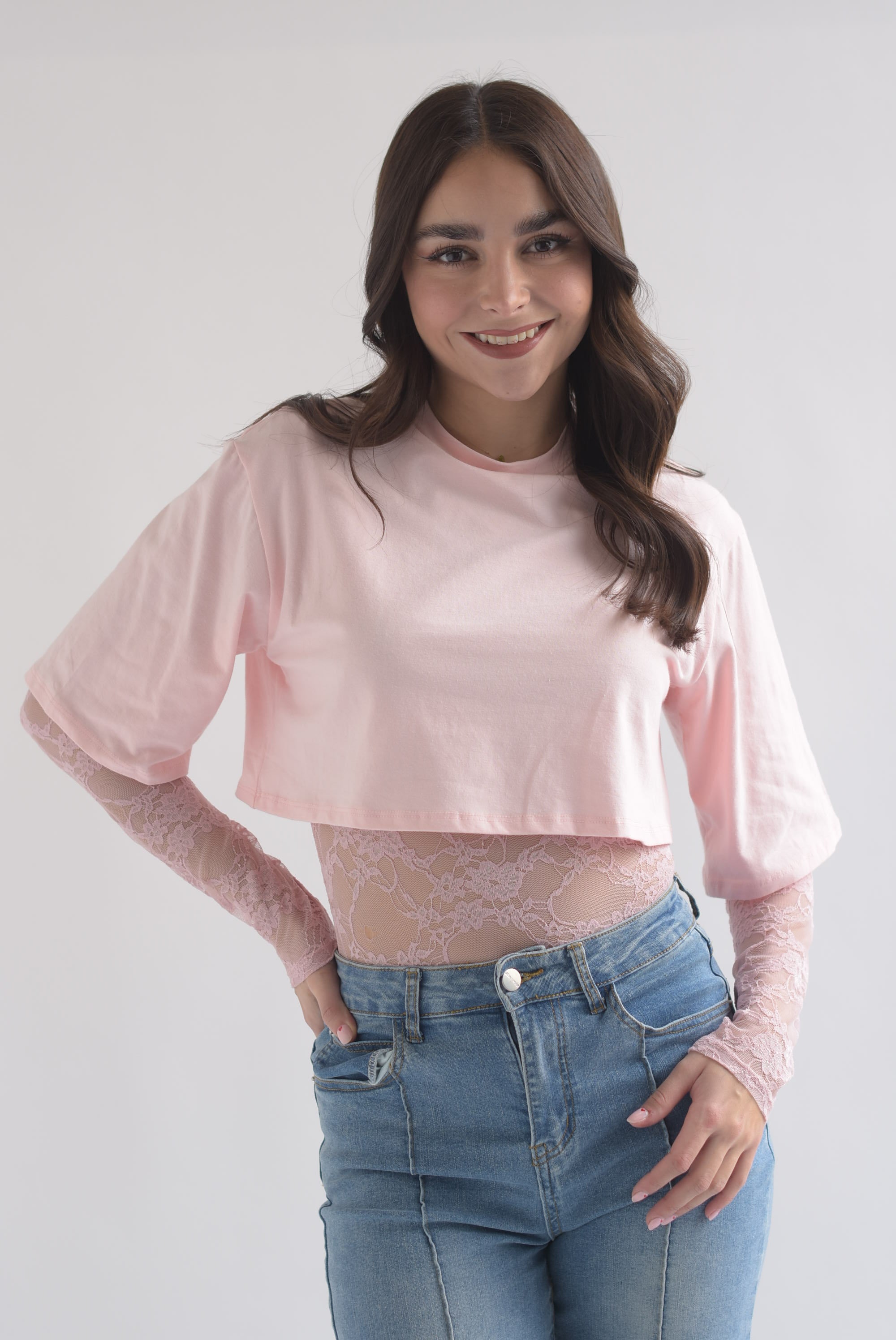 Body encaje con t-shirt en sobreposición