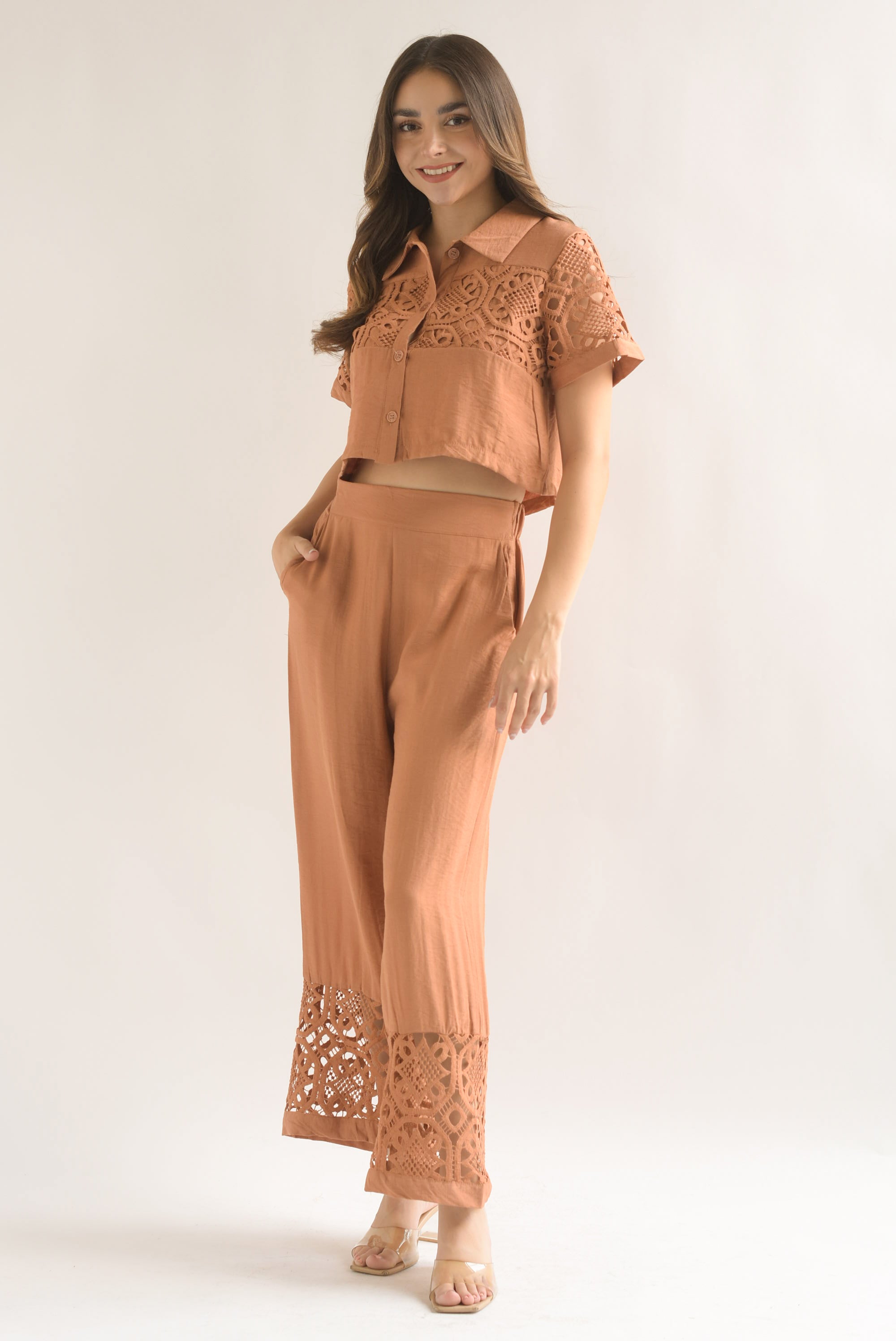 Set Pantalón y Blusa tira guipur Shedron