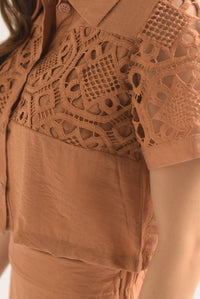 Fashion Styled Set Pantalón y Blusa tira guipur Shedron