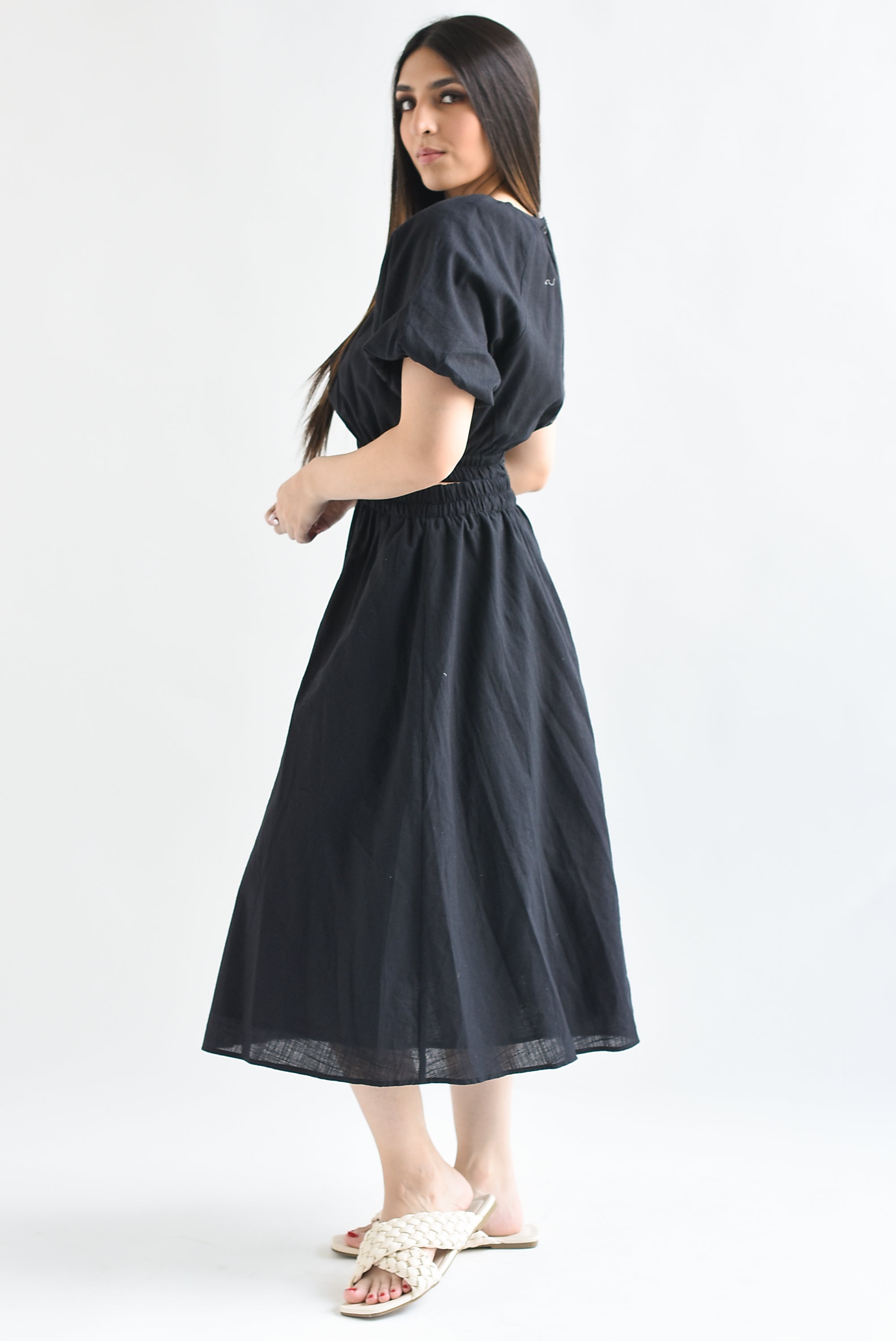 Vestido lino cut-out espalda Negro