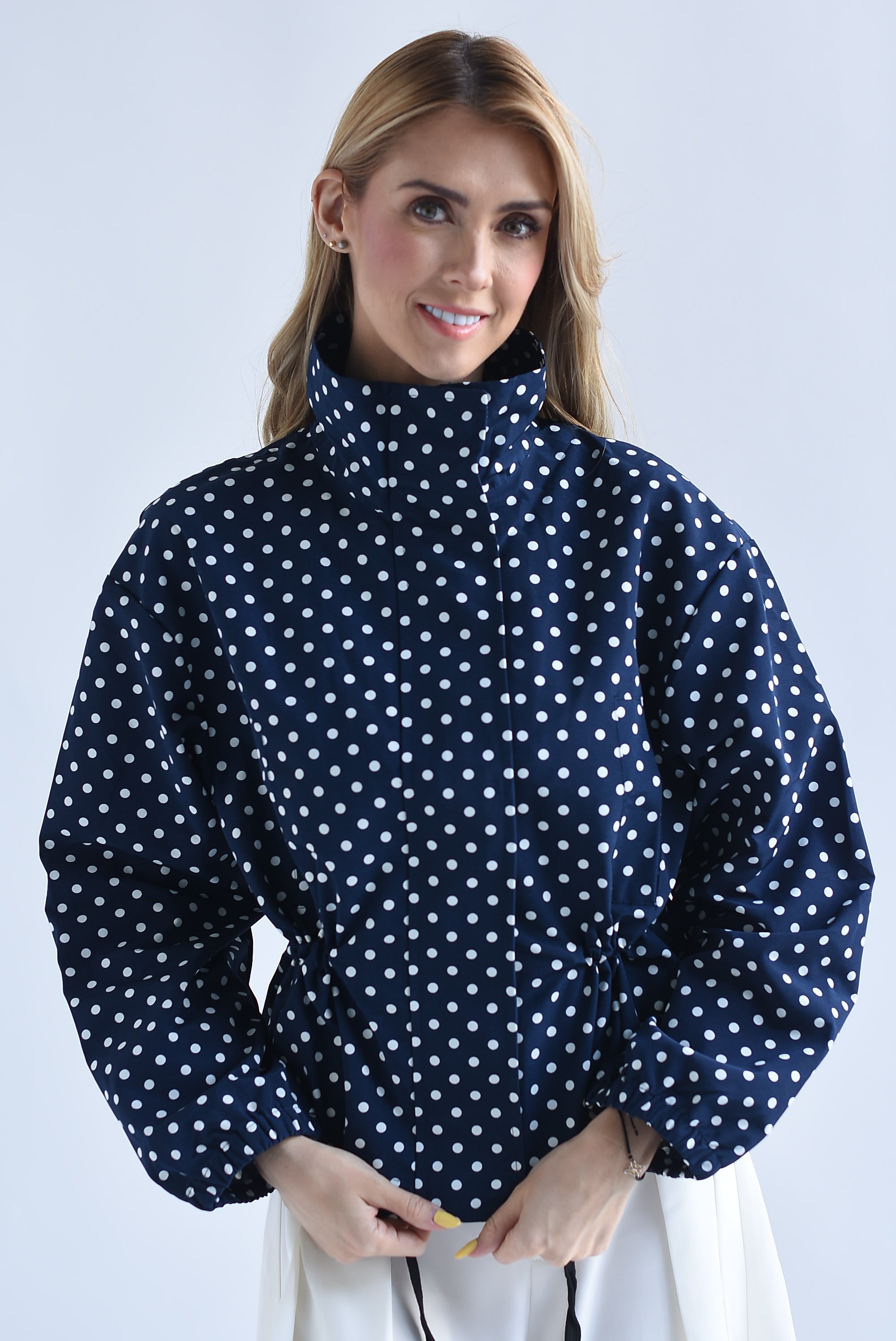 Chamarra jareta peplum polka dots