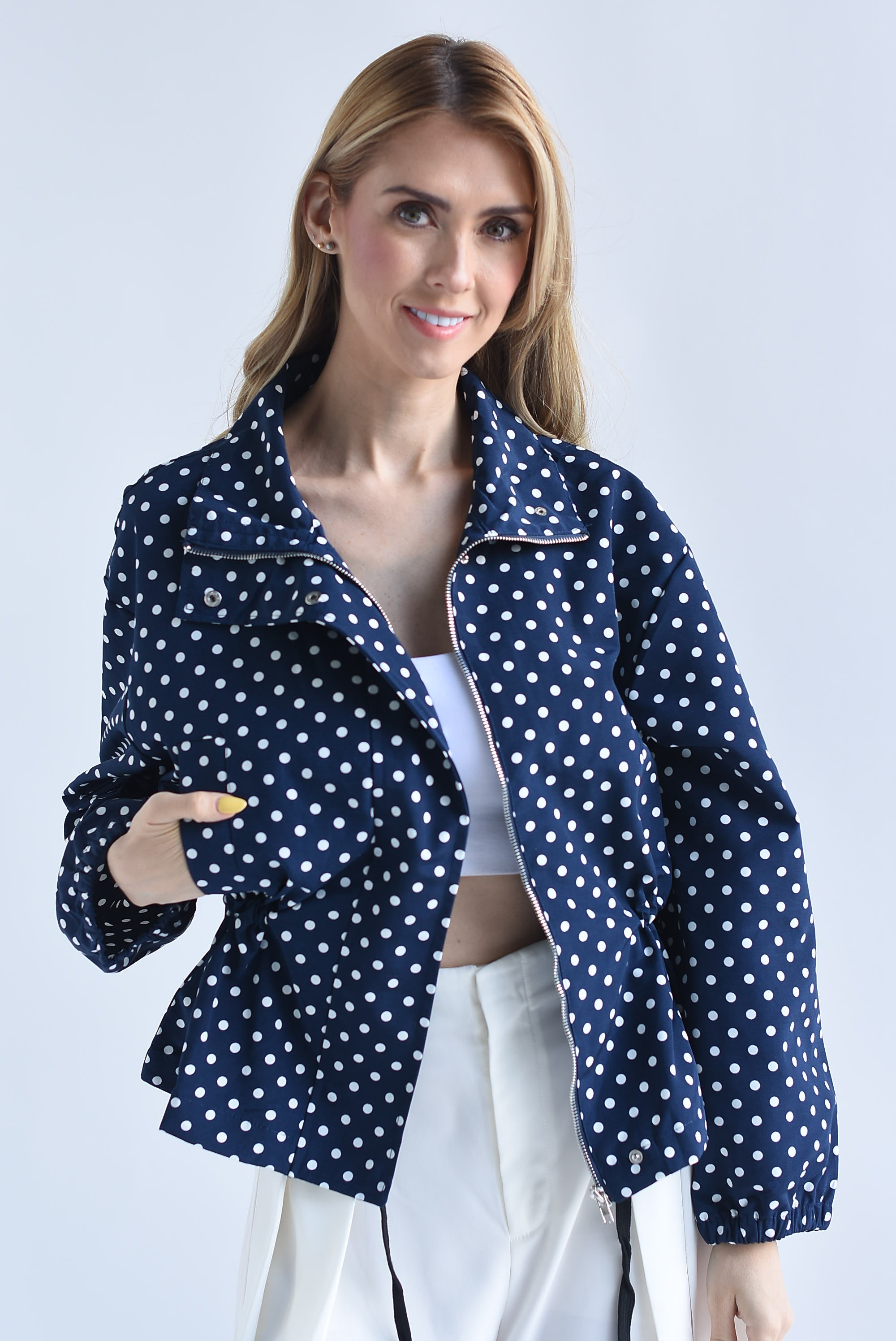 Chamarra jareta peplum polka dots