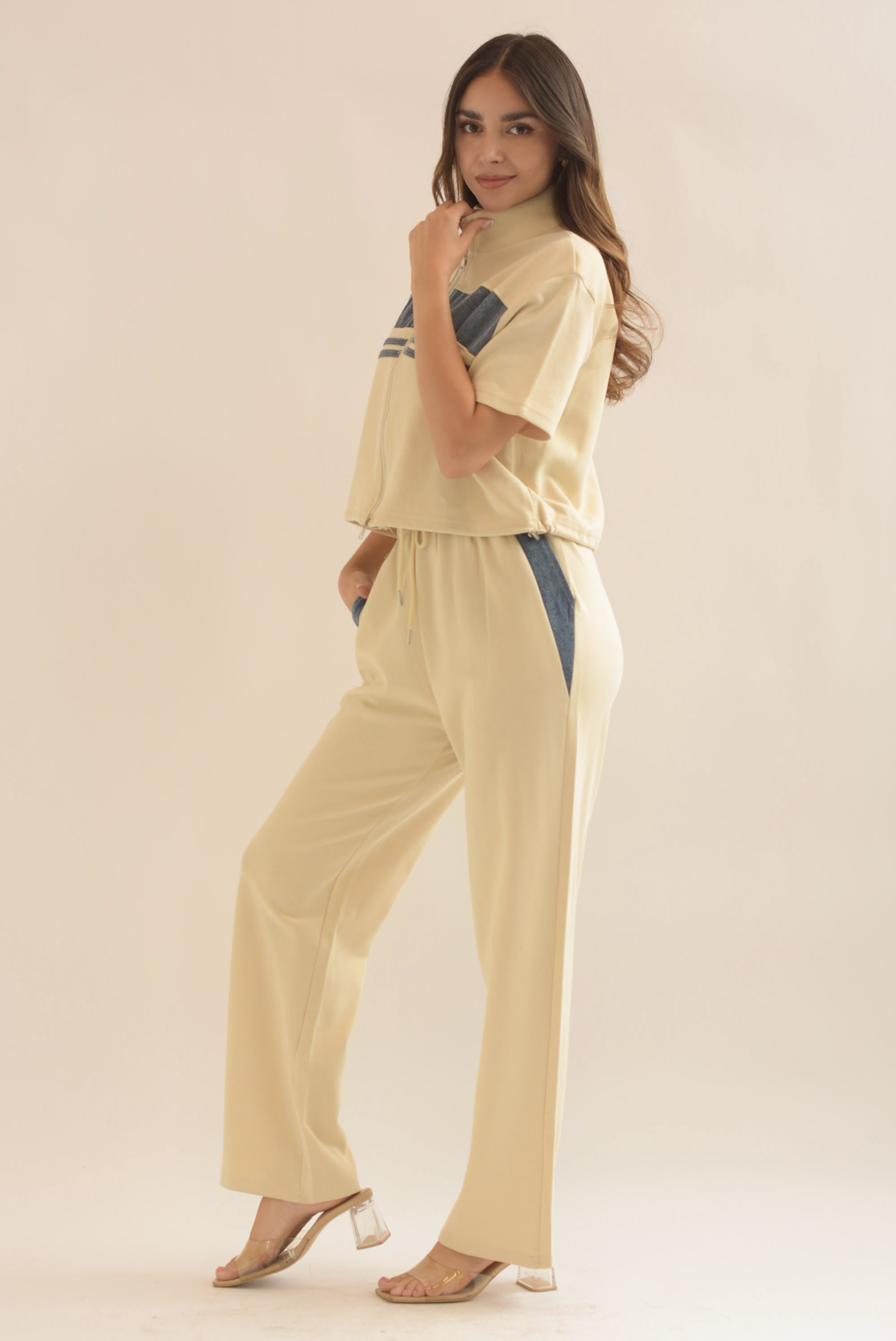 Set Pantalón y Chamarra manga corta franjas denim Beige