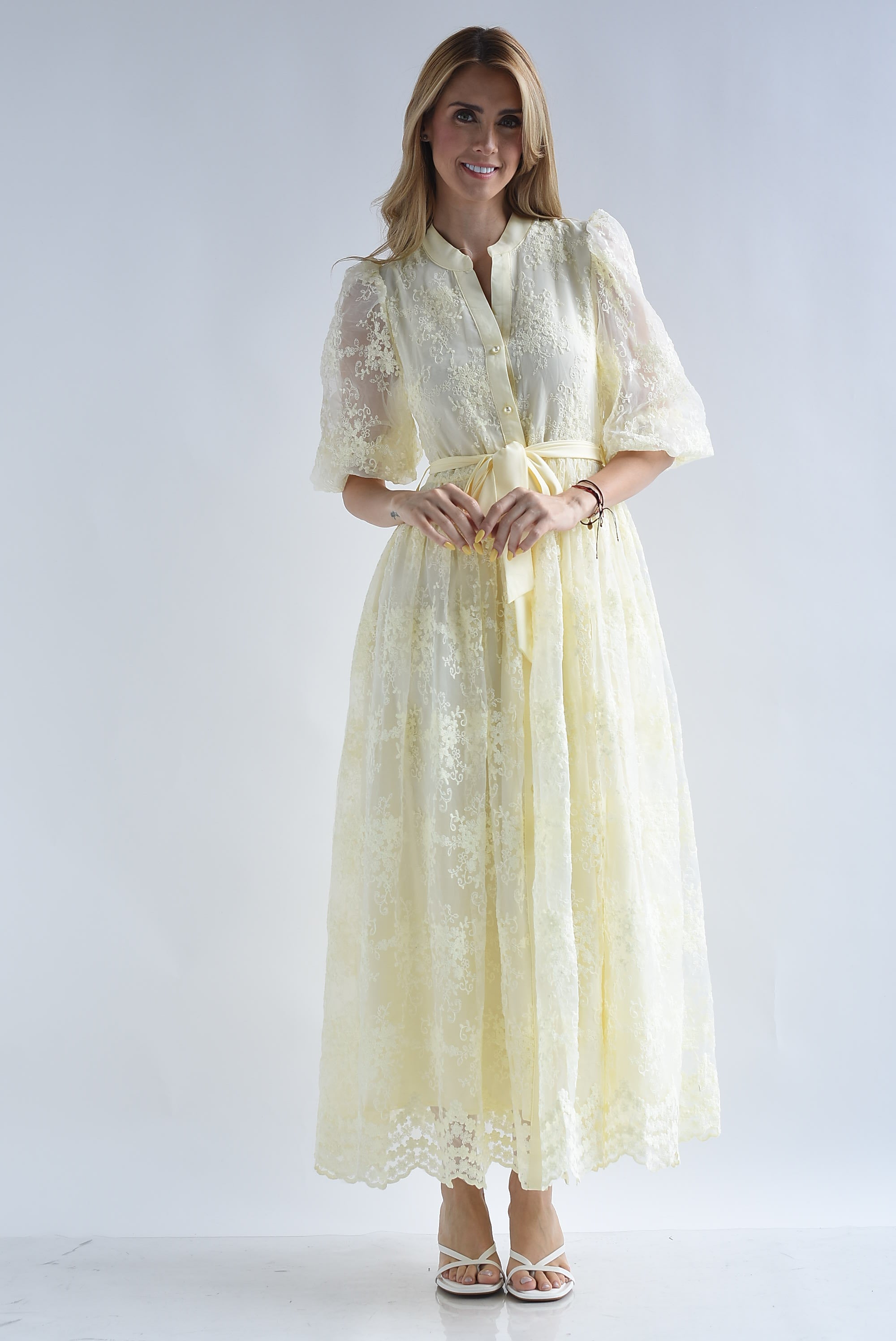 Vestido gasa manga globo flores bordadas