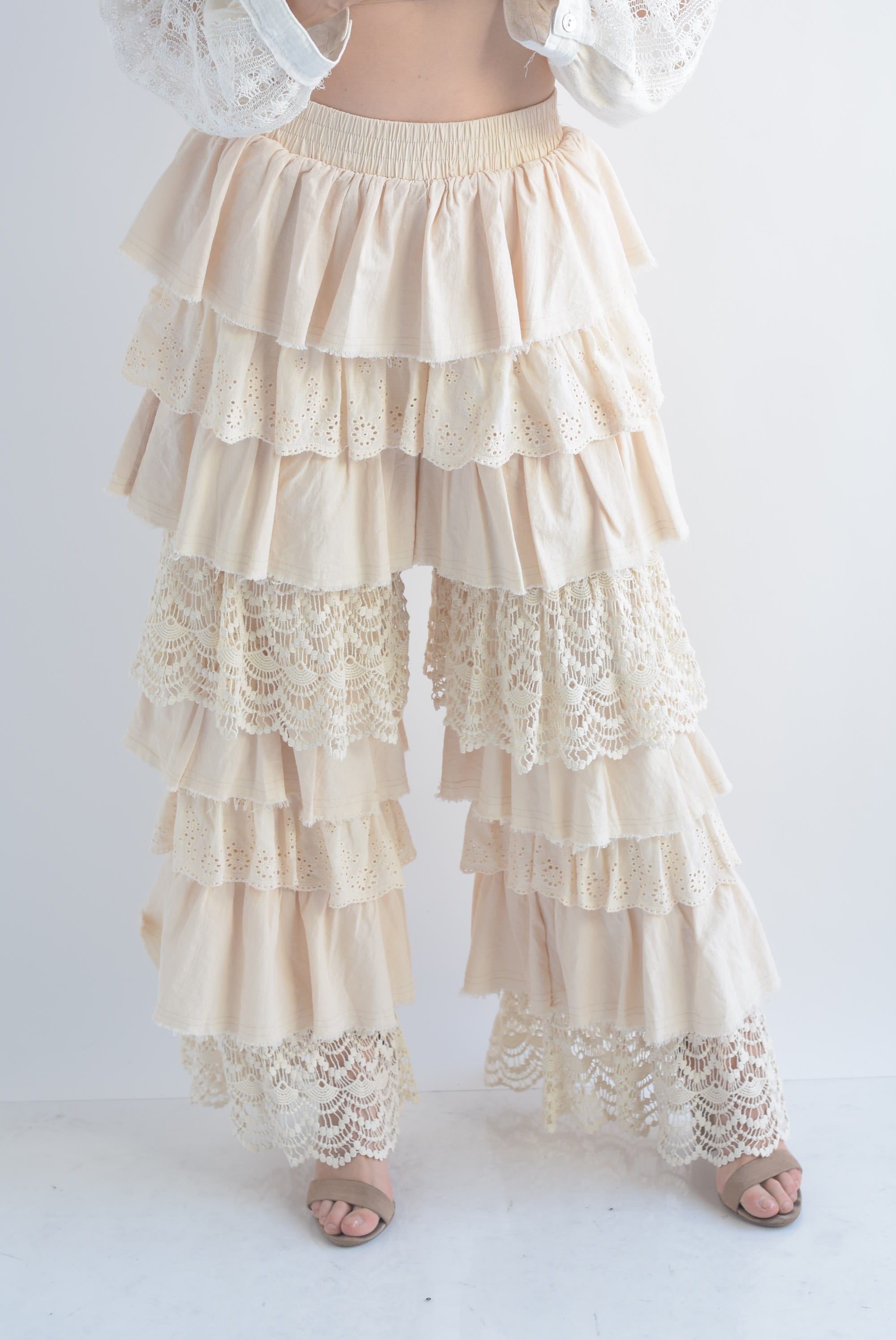 Pantalón multi olanes crochet