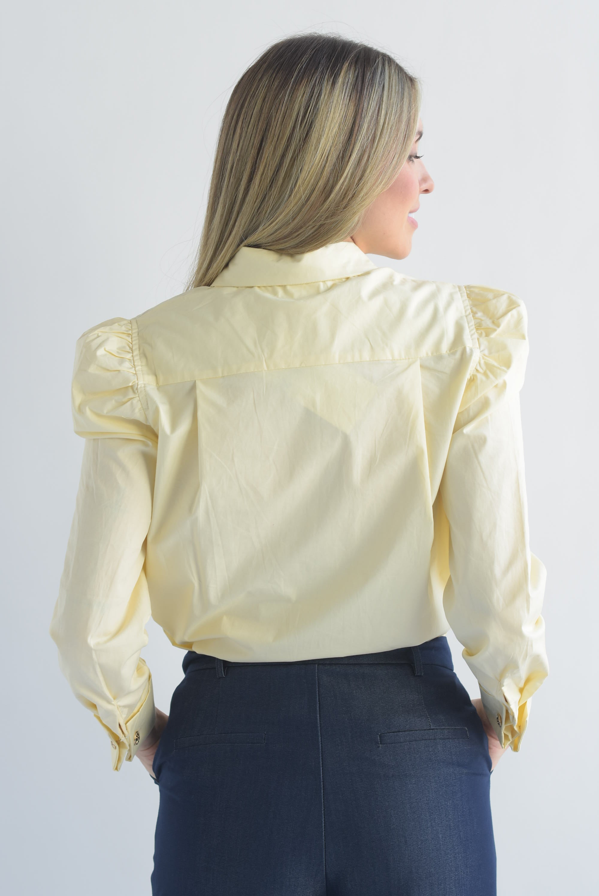 Camisa manga puffy mancuernas