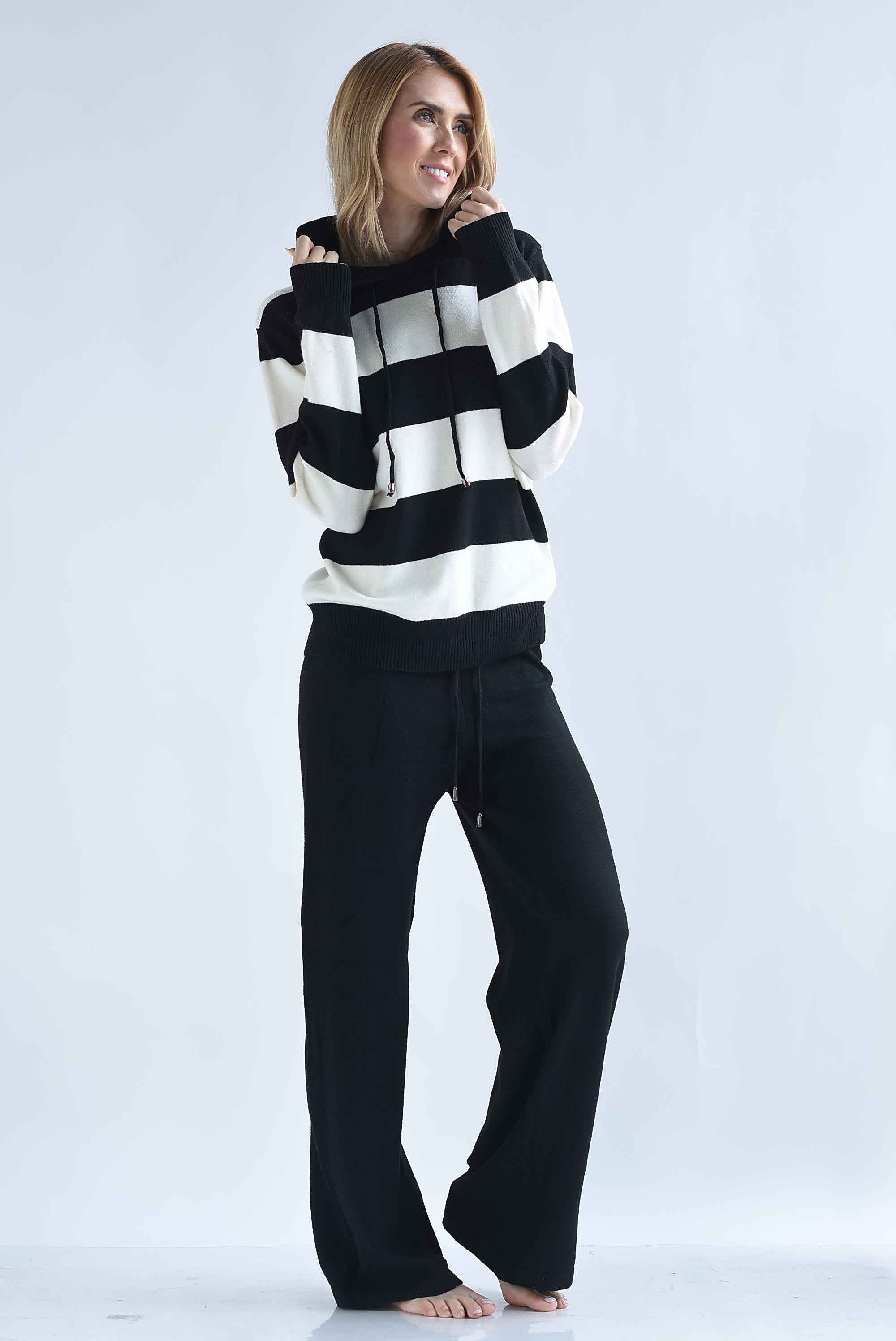 Set Pantalón y Sweater hoodie rayas