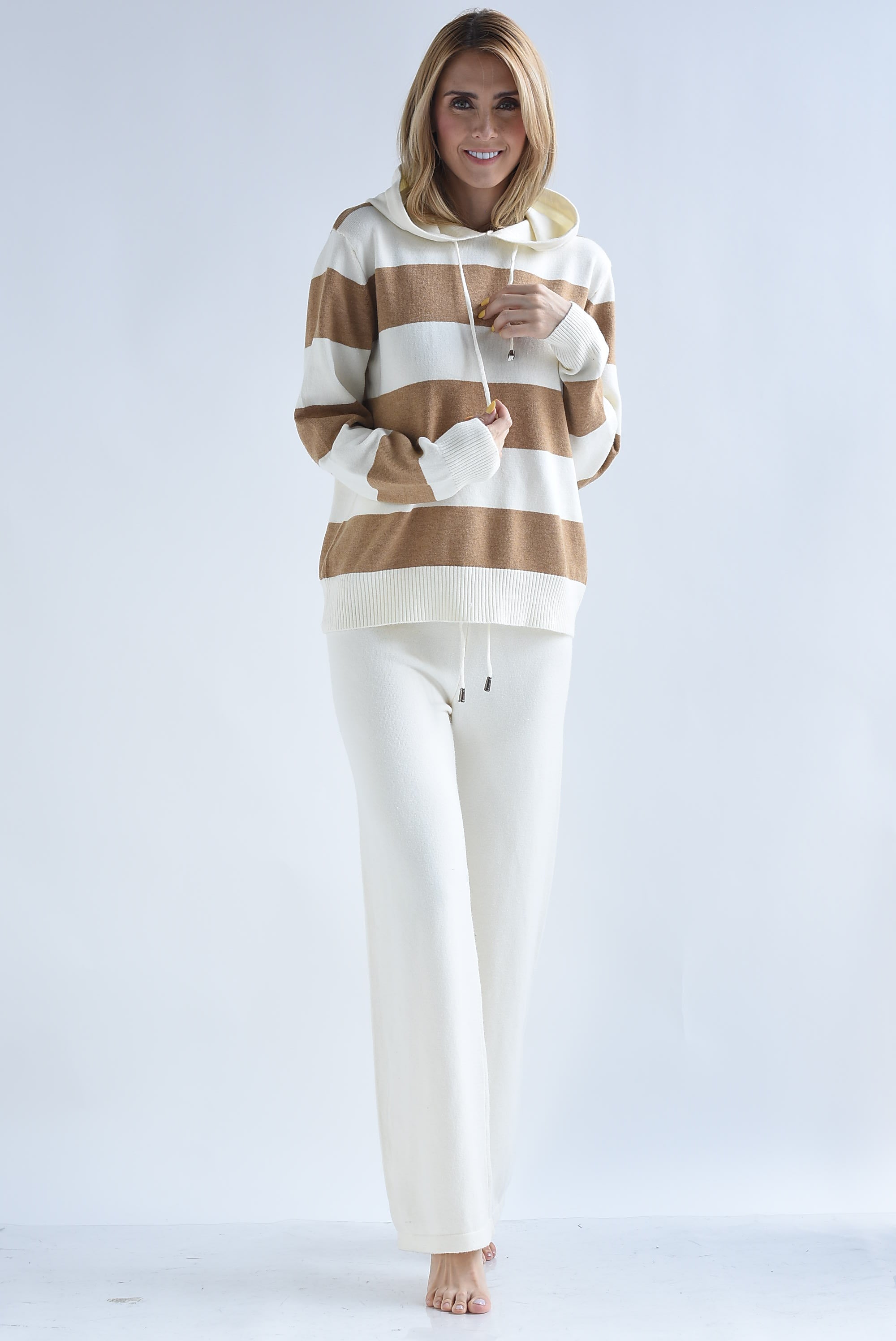 Set Pantalón y Sweater hoodie rayas