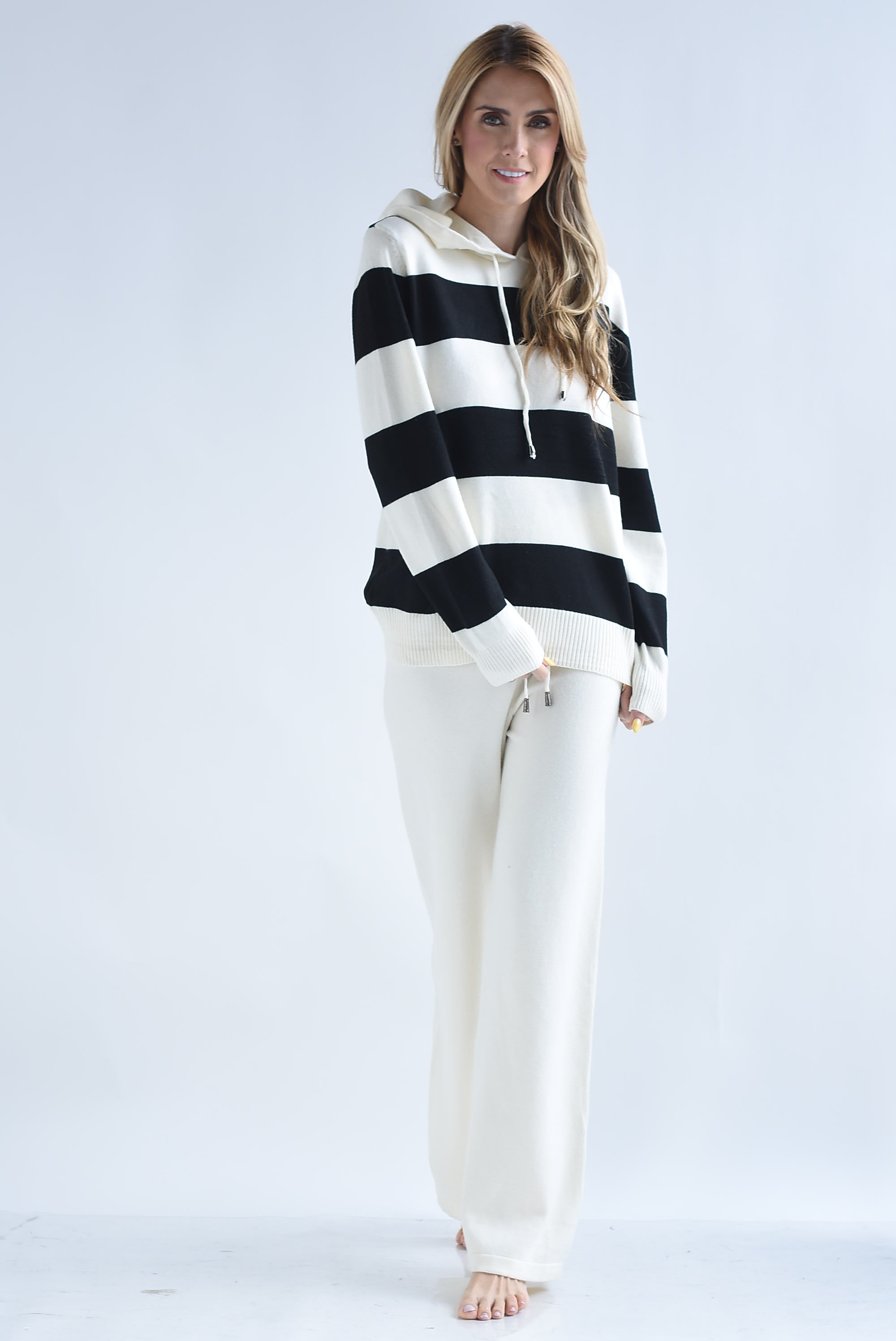 Set Pantalón y Sweater hoodie rayas