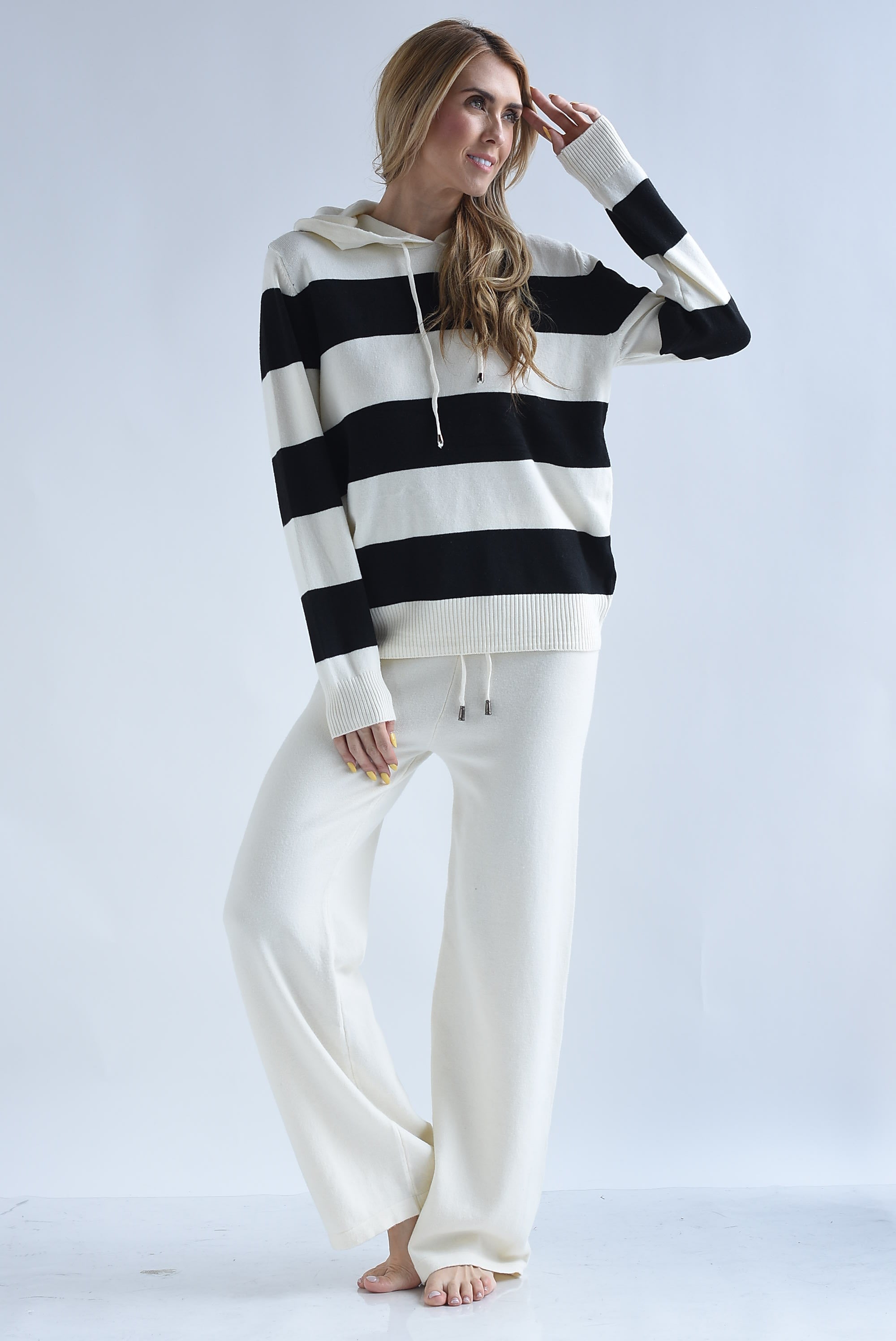 Set Pantalón y Sweater hoodie rayas