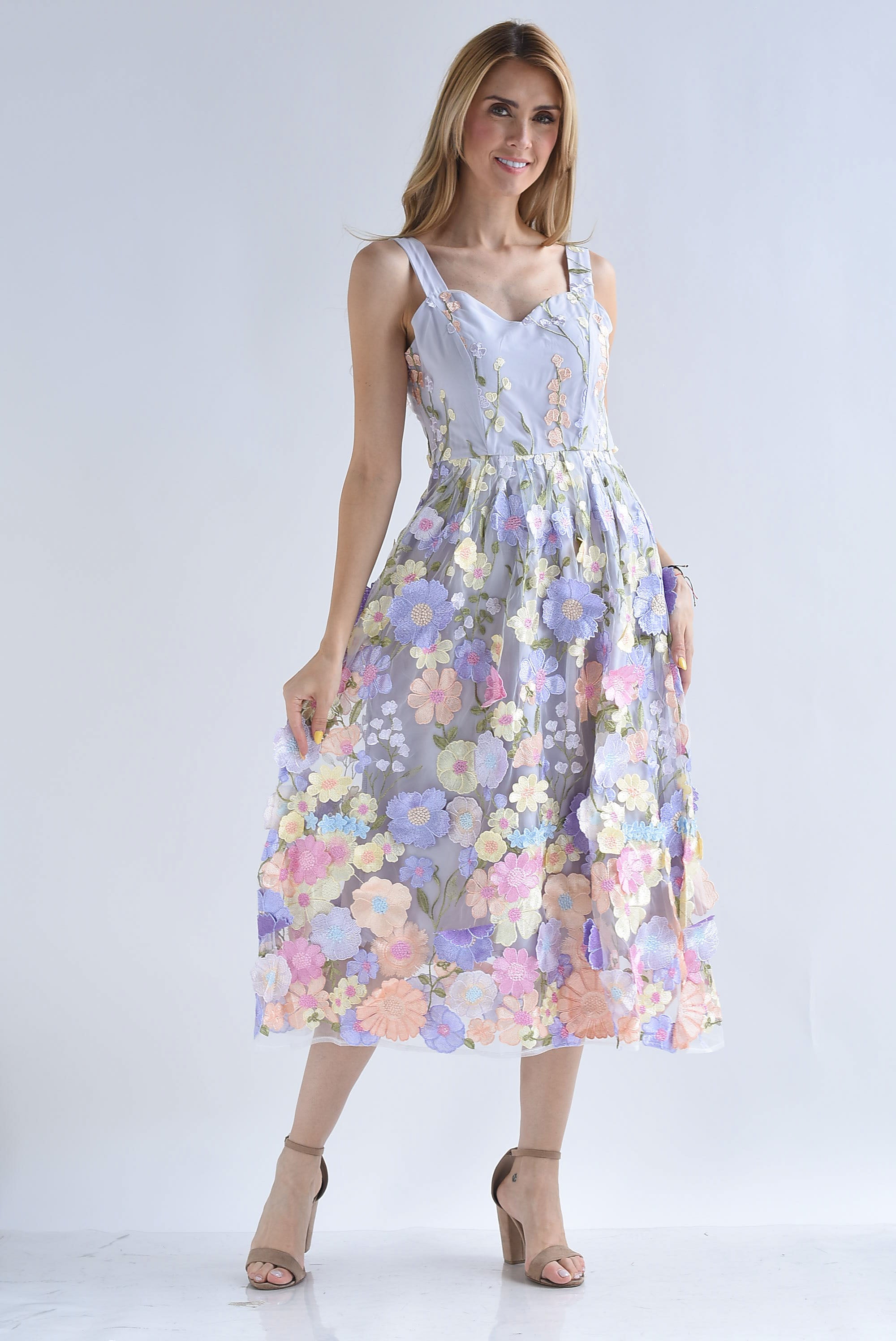 Vestido tirantes tulle flores