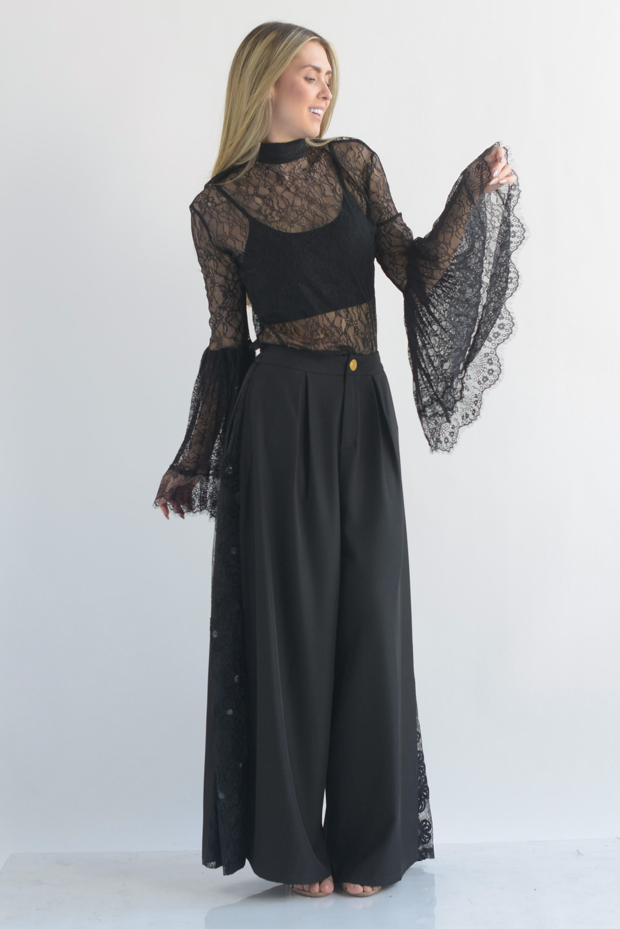 Pantalón súper wide pinza encaje