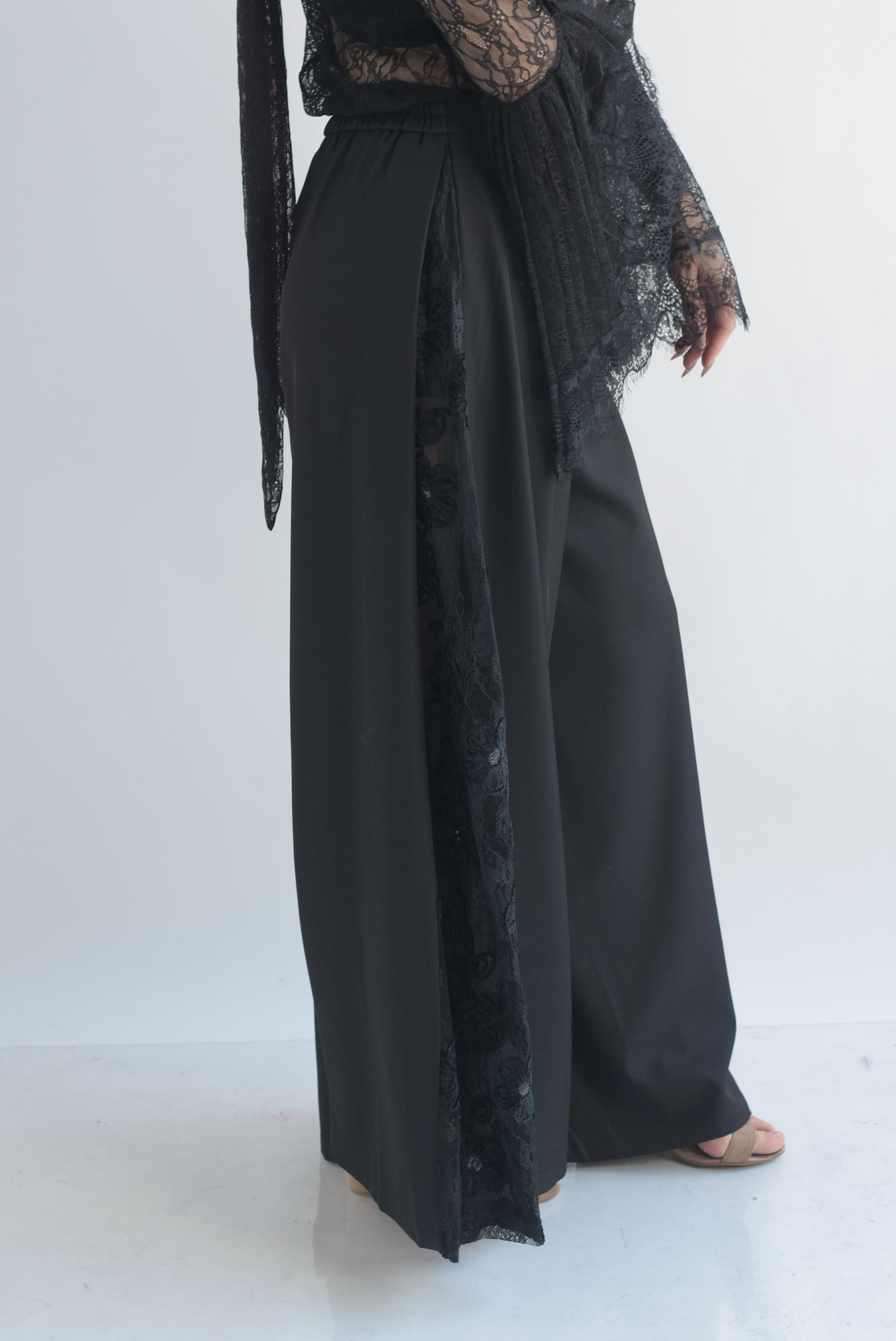 Pantalón súper wide pinza encaje