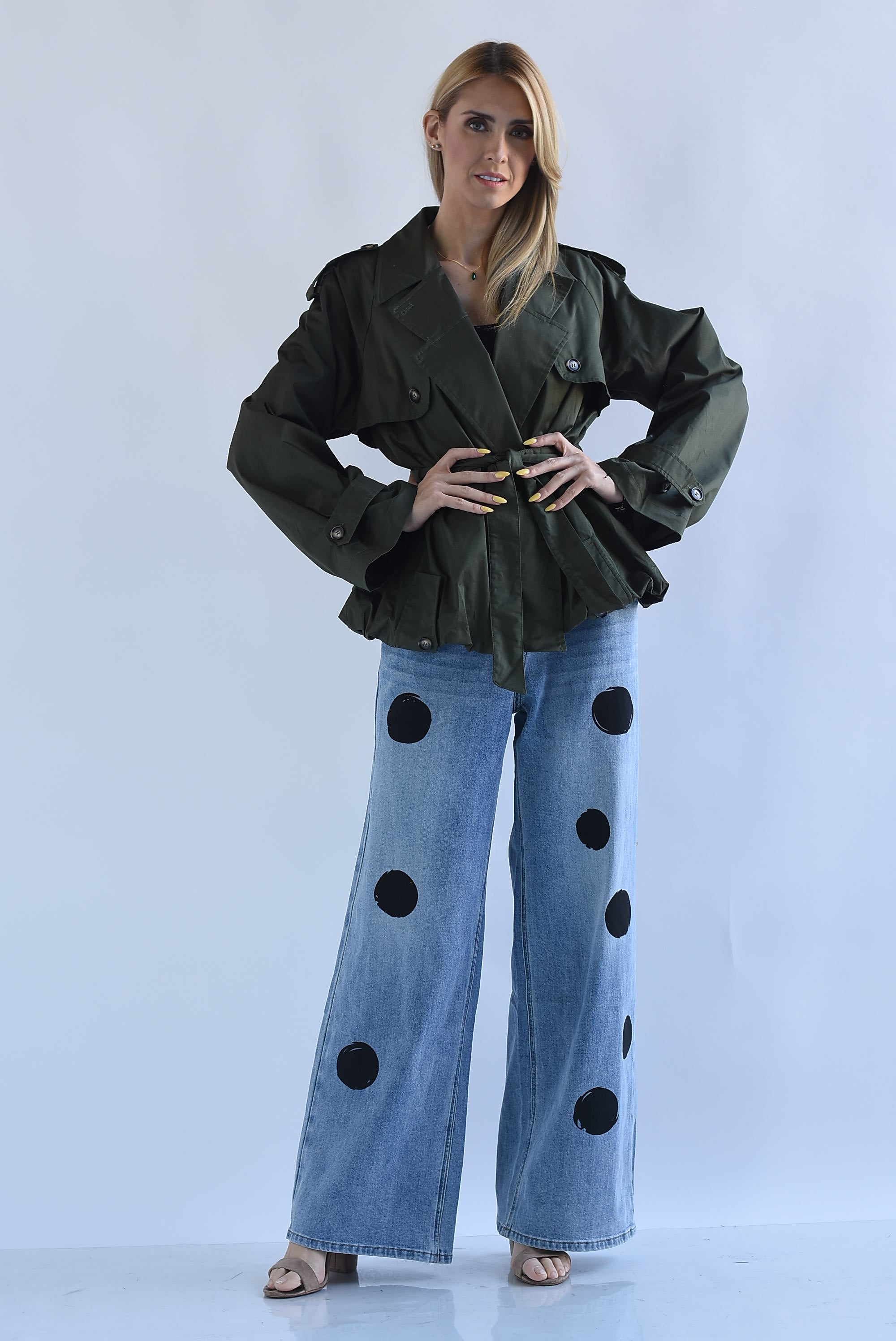 Gabardina peplum globo