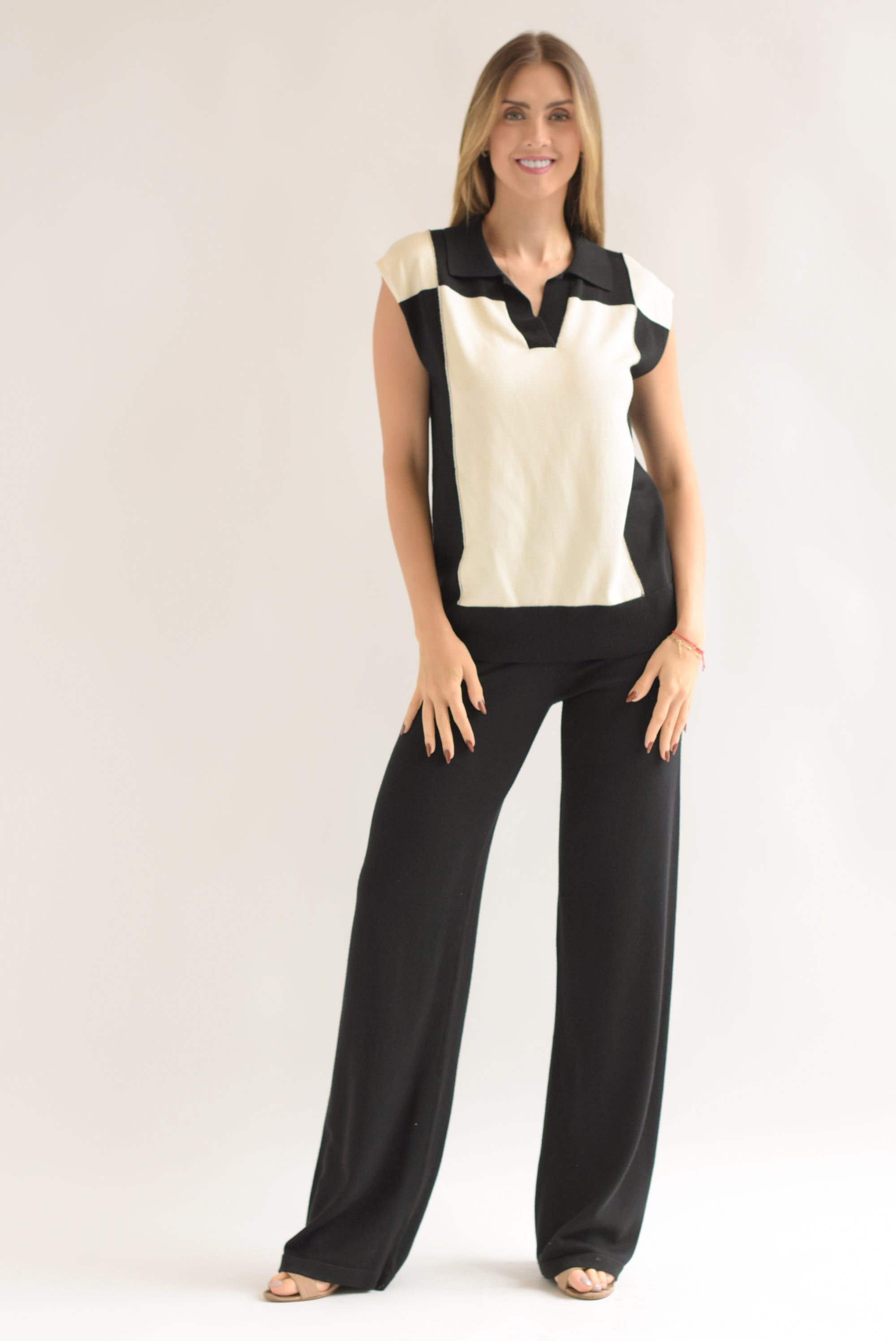 Set Pantalón y Sweater sin manga cuadros Black & White