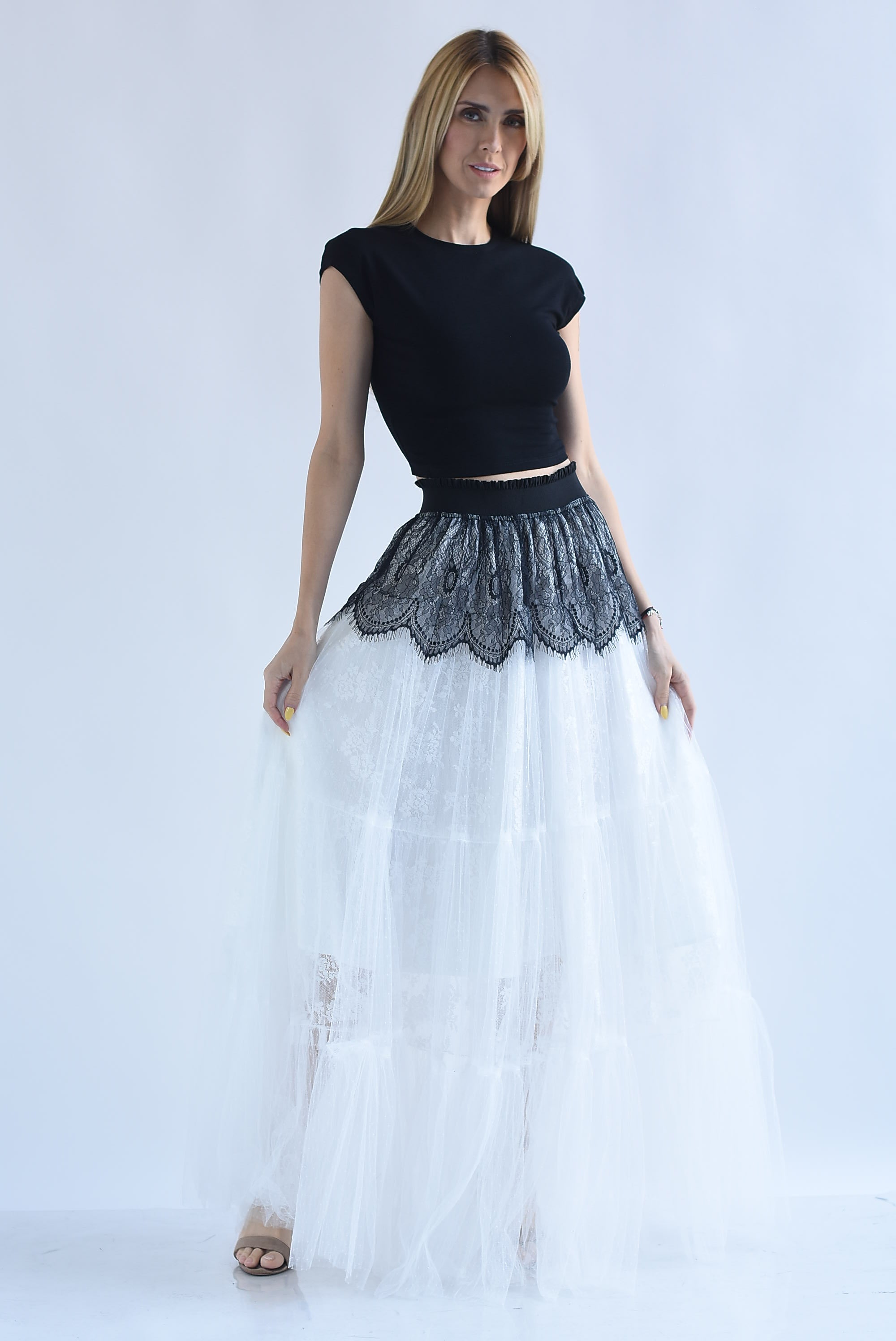 Falda tulle pretina encaje