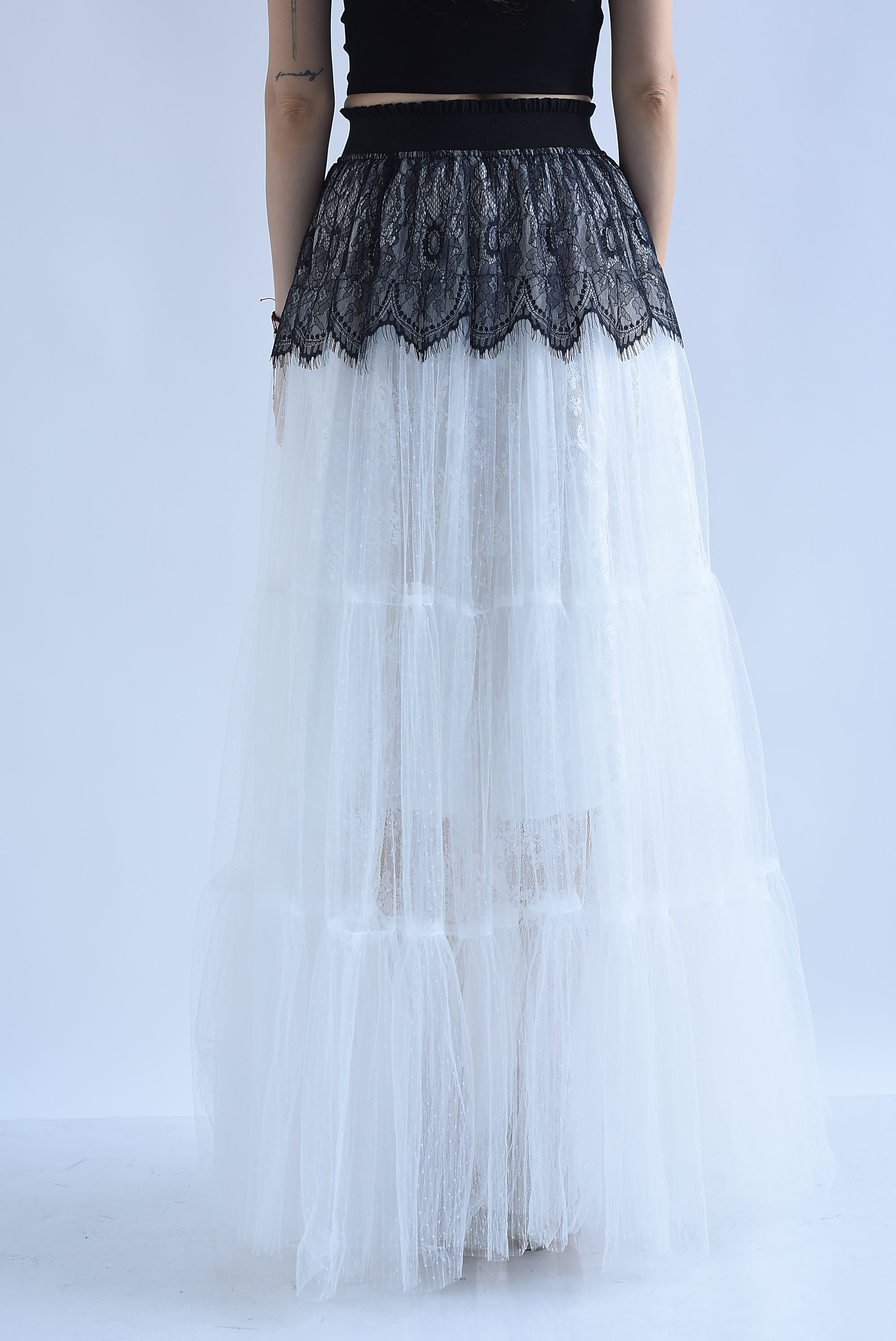 Falda tulle pretina encaje