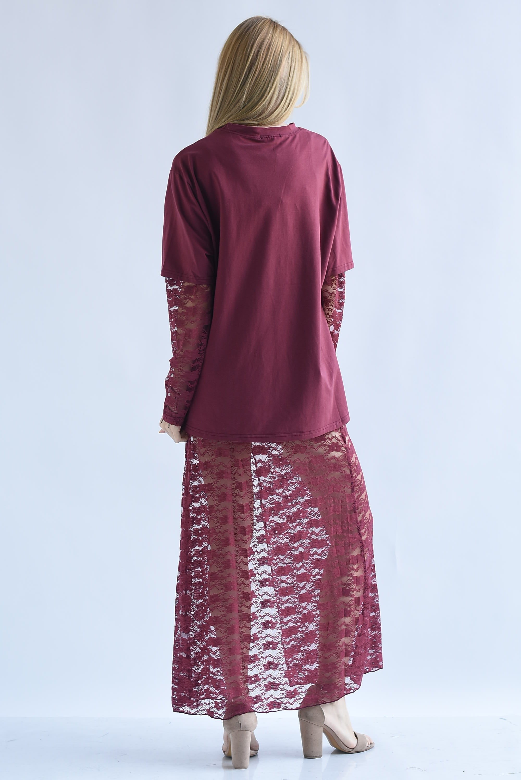 Set Vestido encaje y T-Shirt dress manga encaje