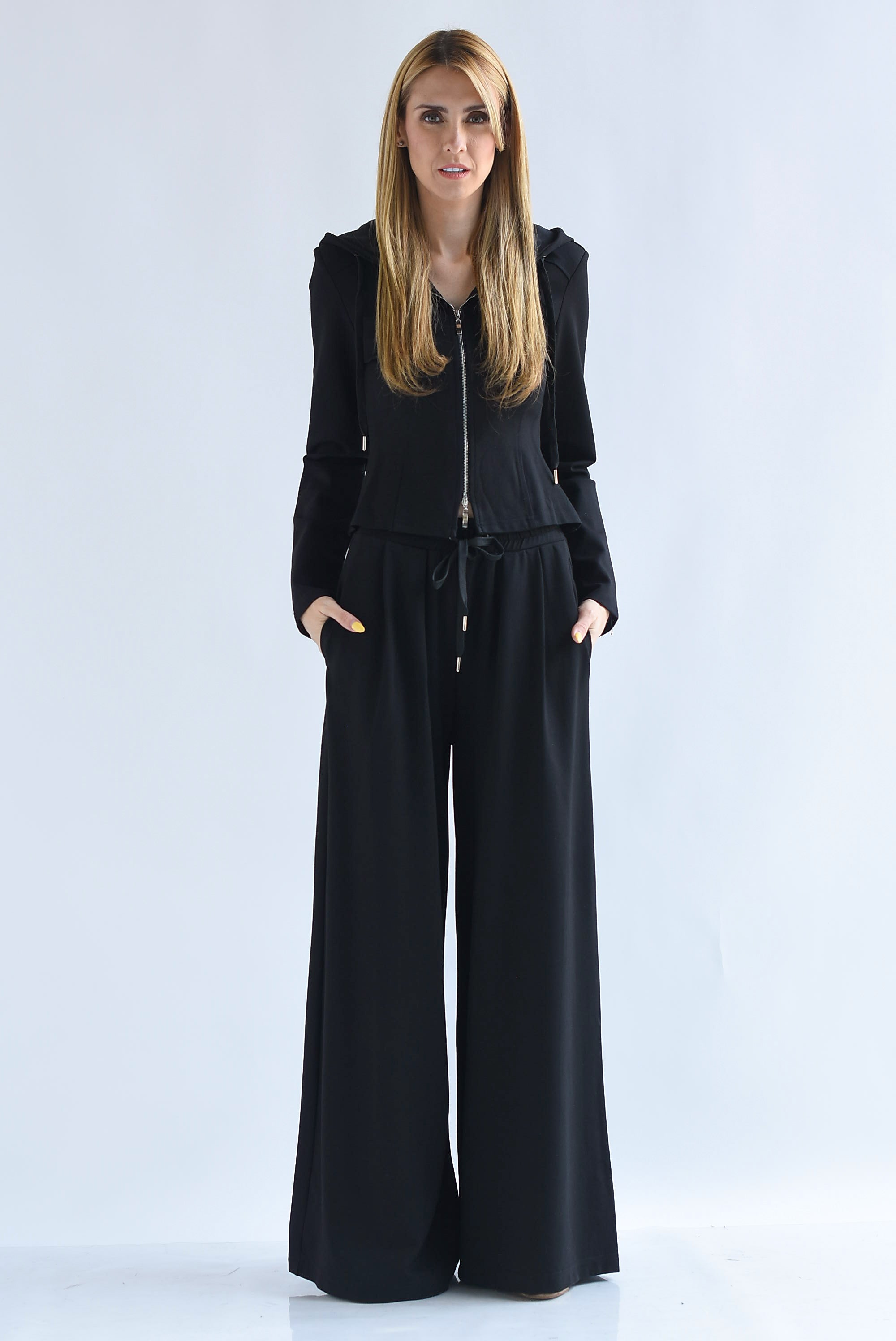 Set Pantalón súper wide y Chamarra hoodie