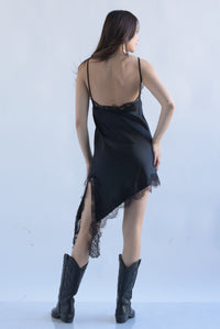 Fashion Styled Vestido lencero asimétrico Negro