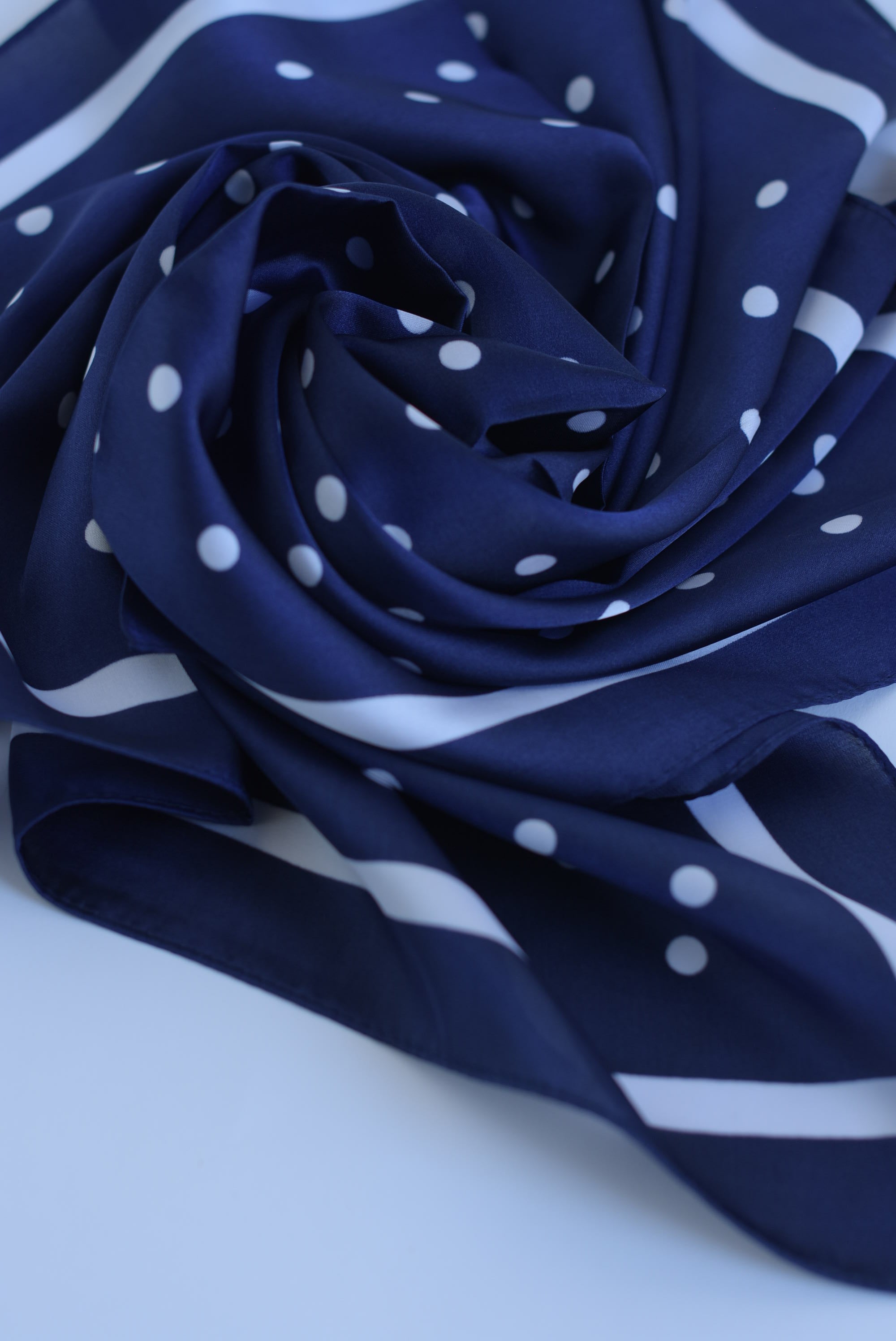 Mascada polka dots filo Azul Navy