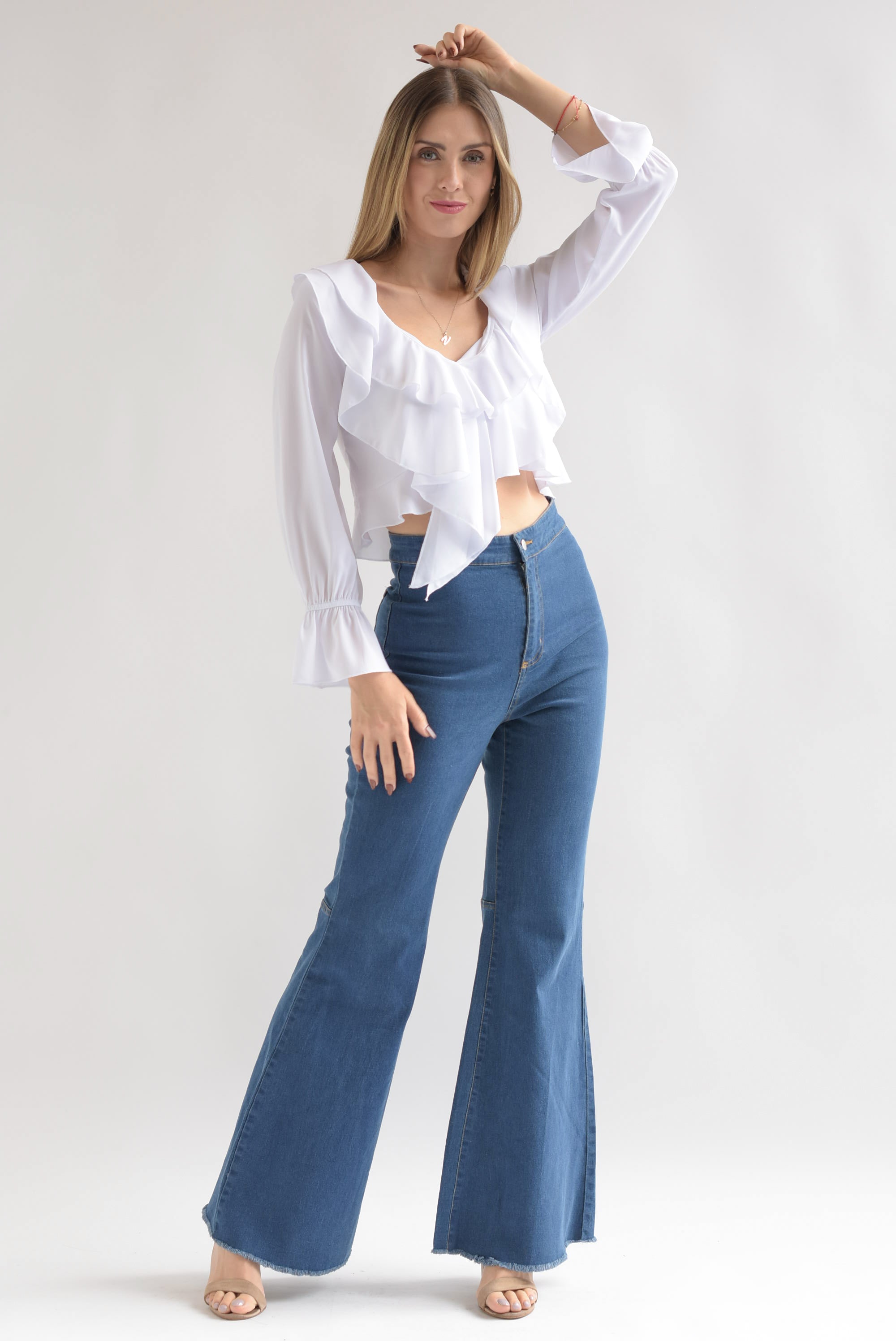 Blusa corta manga larga olanes Blanco