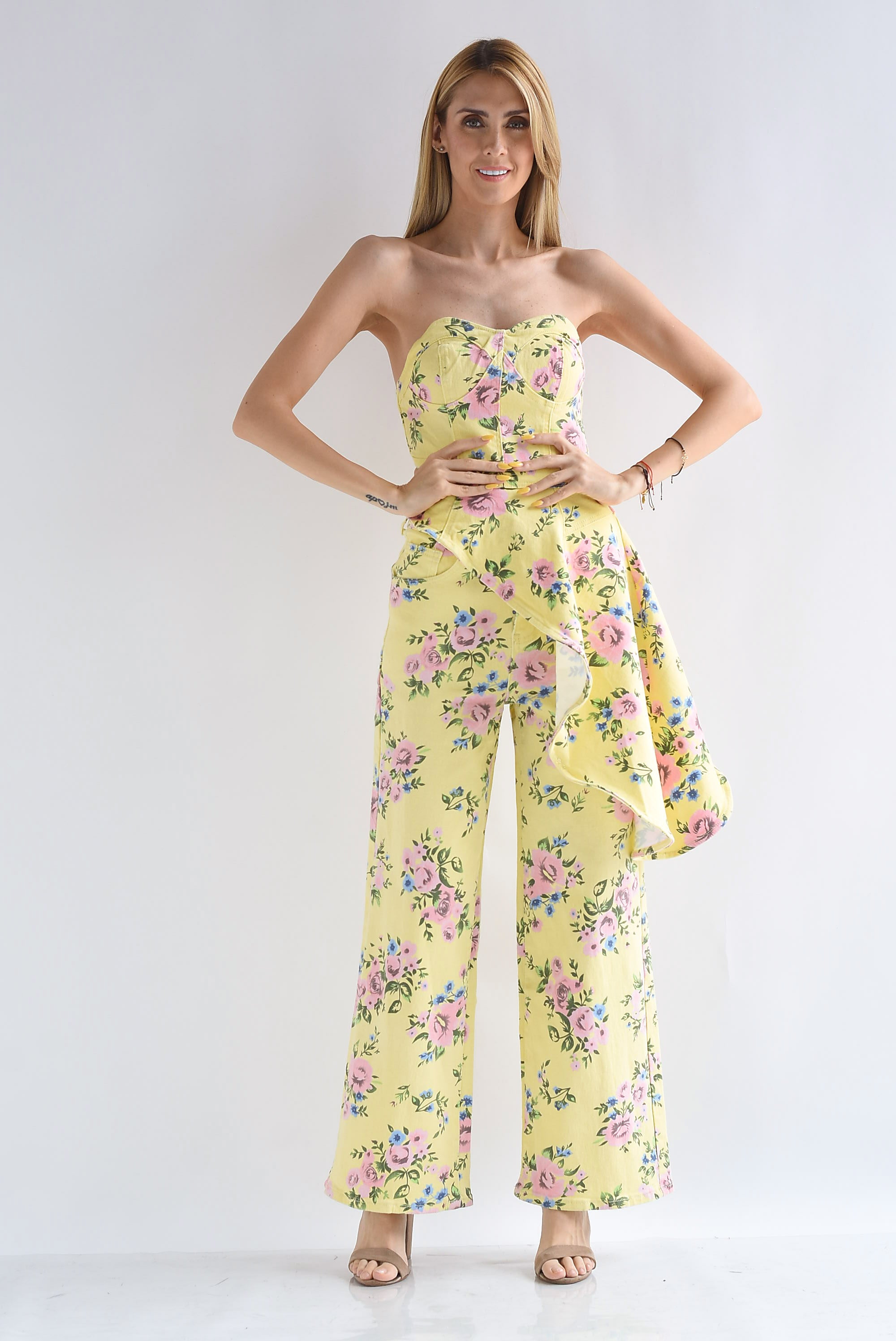 Set Jeans y Top corset cauda flores