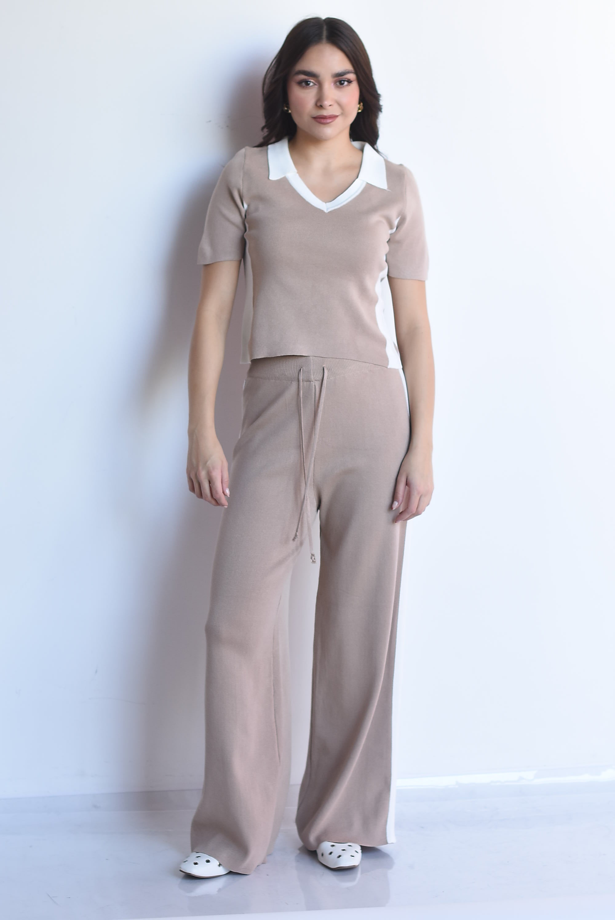 Set Pantalón y Blusa tipo polo track punto
