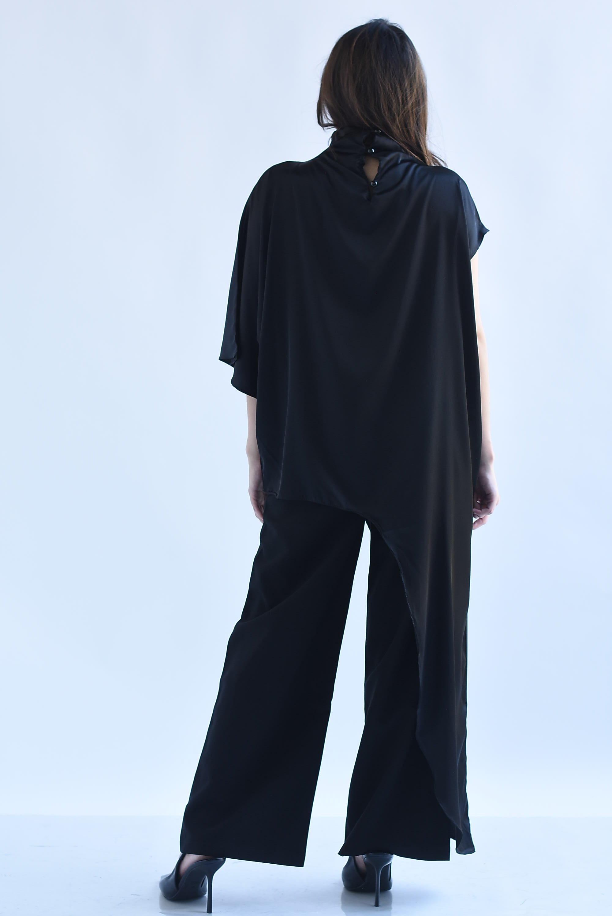 Blusa asimétrica satín cauda