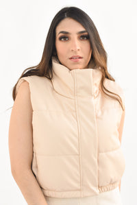 Fashion Styled Chaleco puffer crop vinipiel Beige