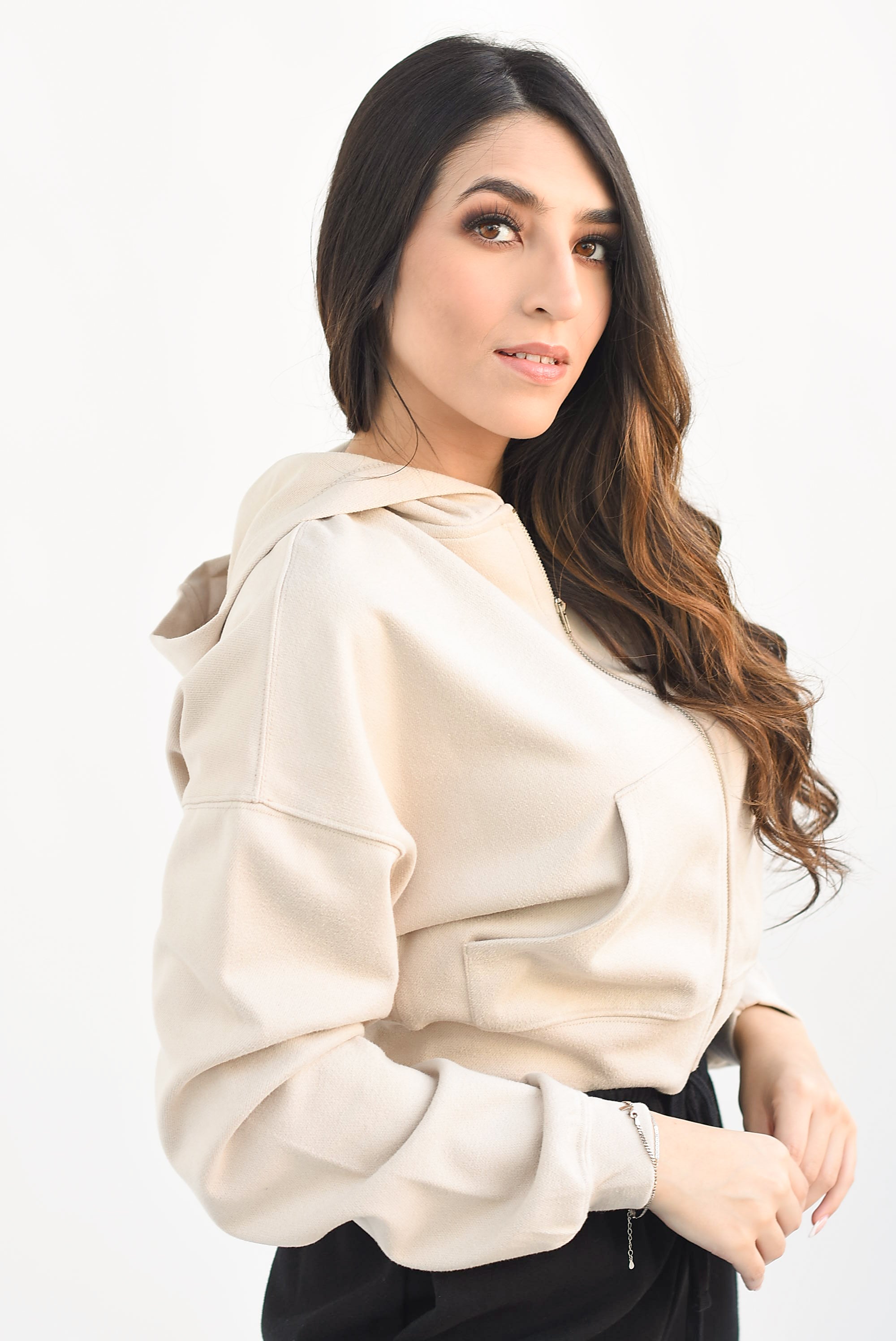 Hoddie crop cierre Greige