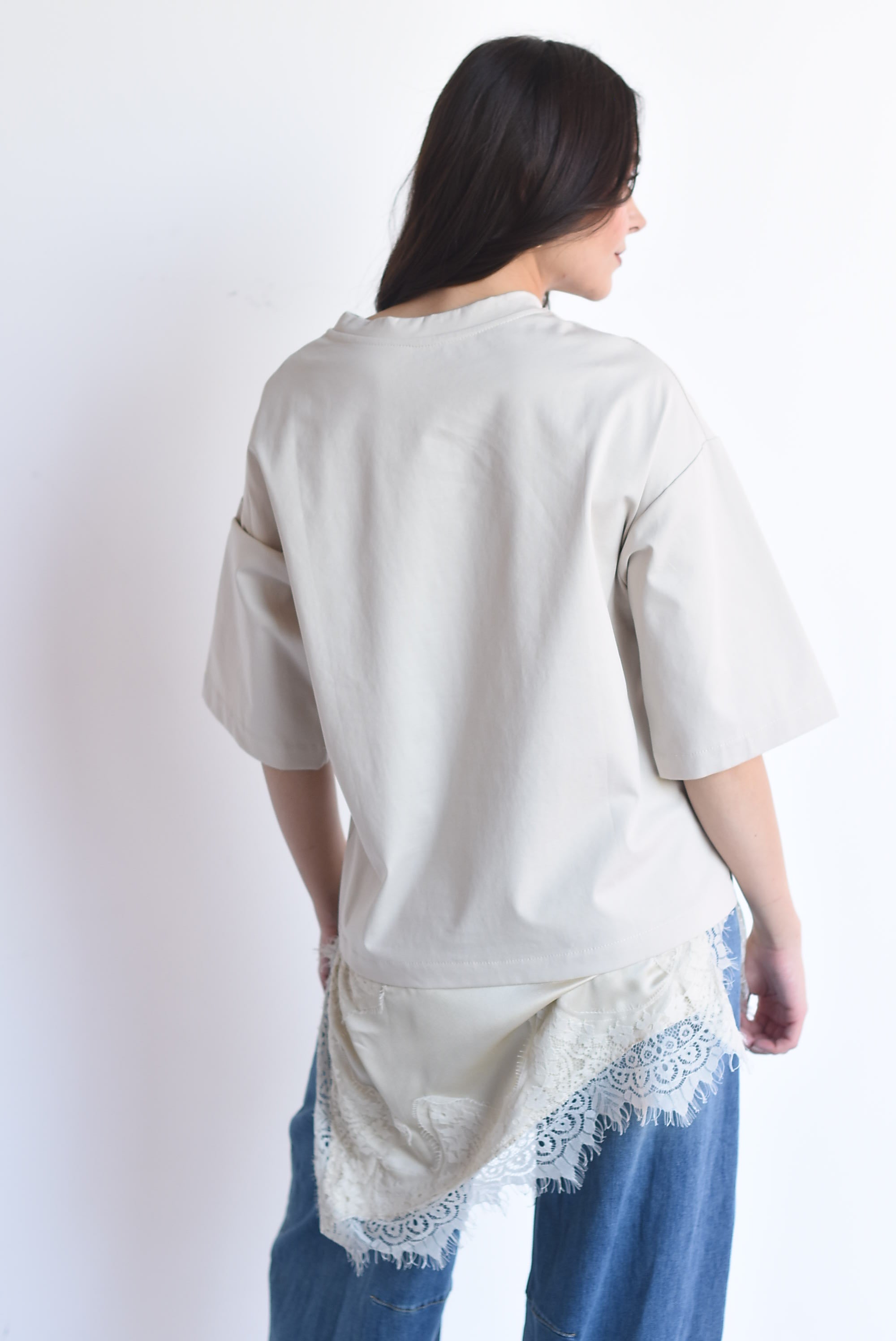 T-shirt dress con lencero asimétrico
