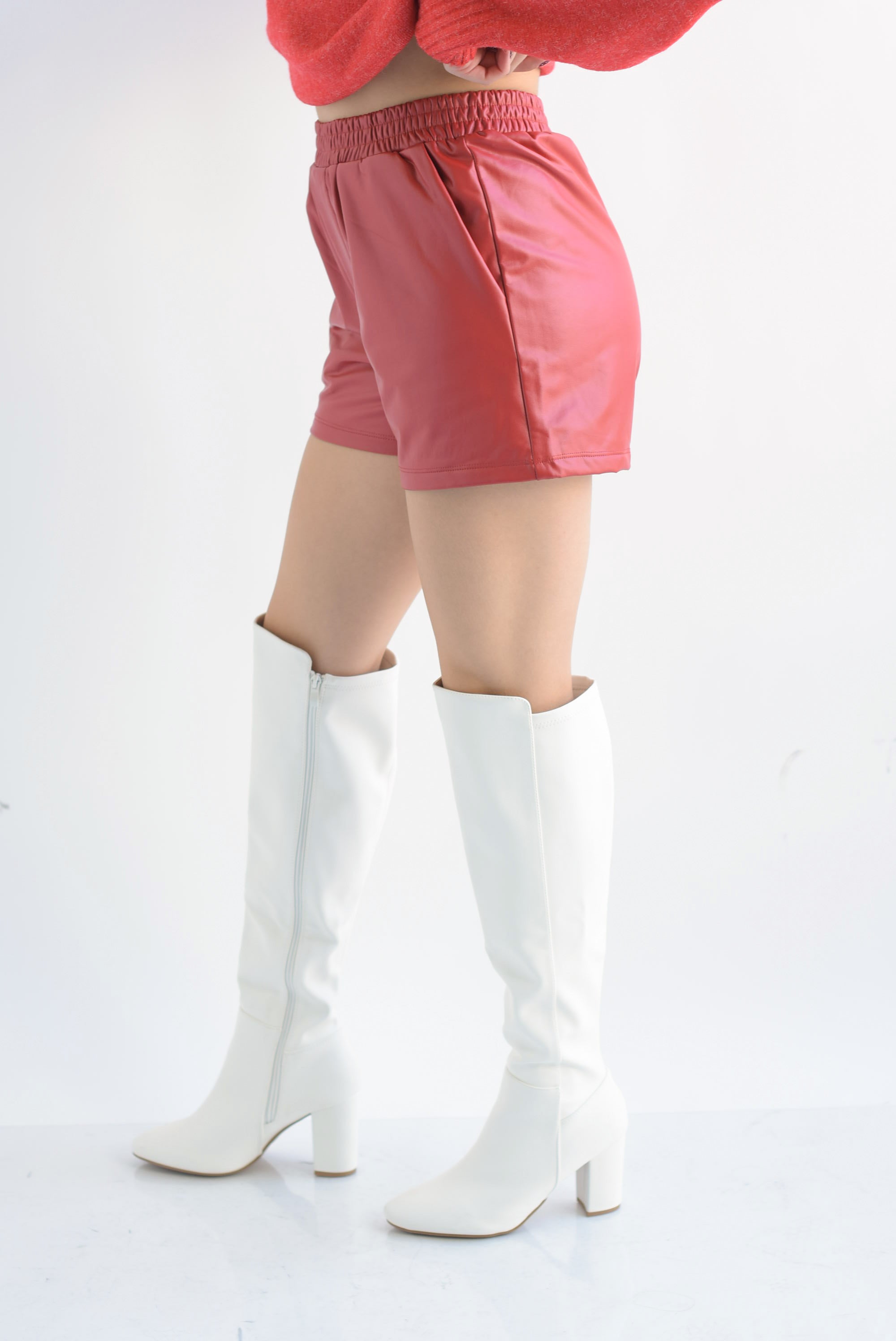 Short vinipiel cintura elástica Rojo